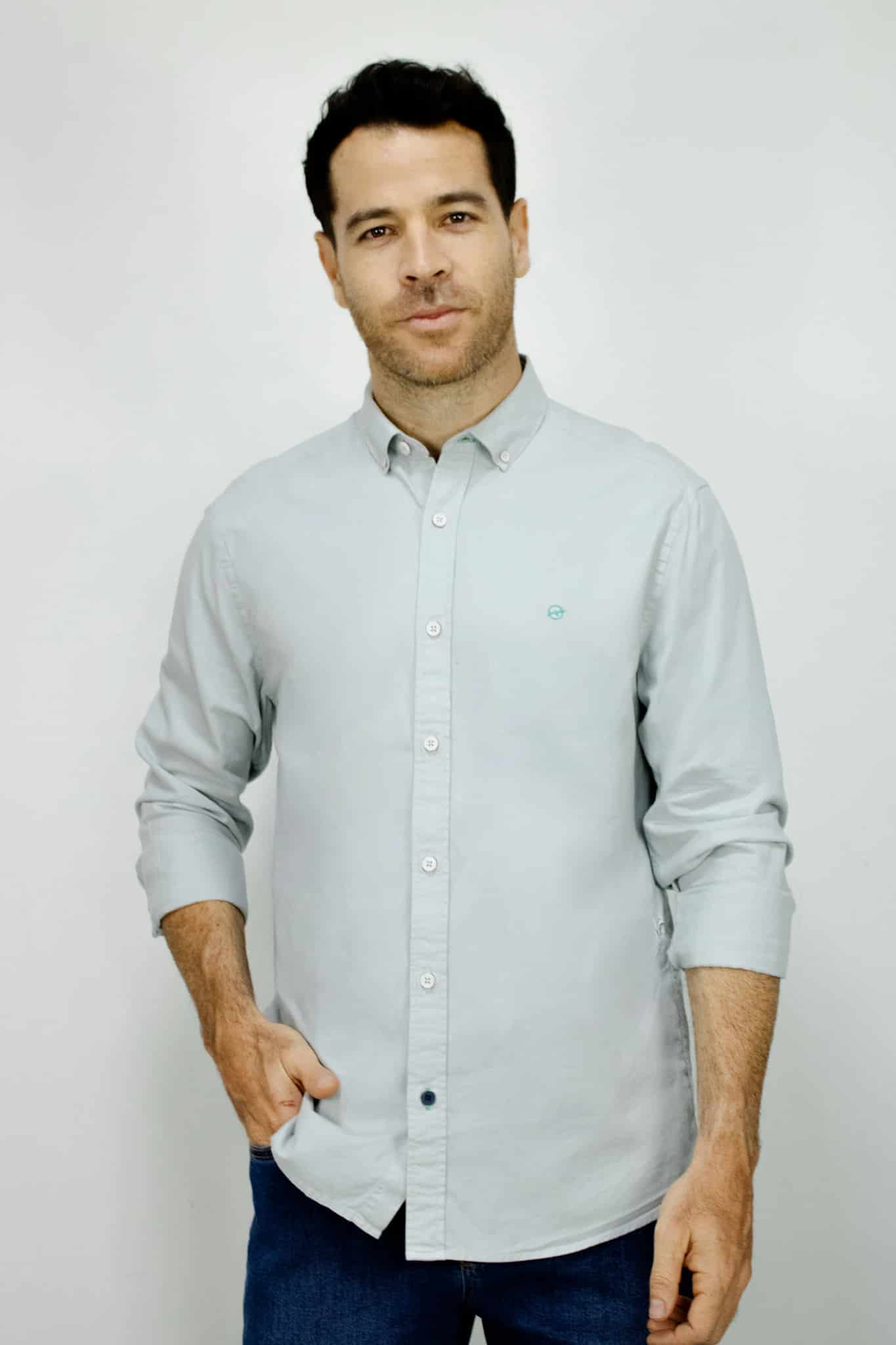 Camisa Manga Larga Gris Oxford Para Hombre - miniatura 1