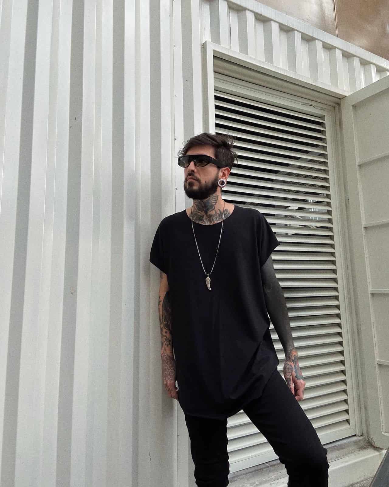 Camiseta ov negra - miniatura 7