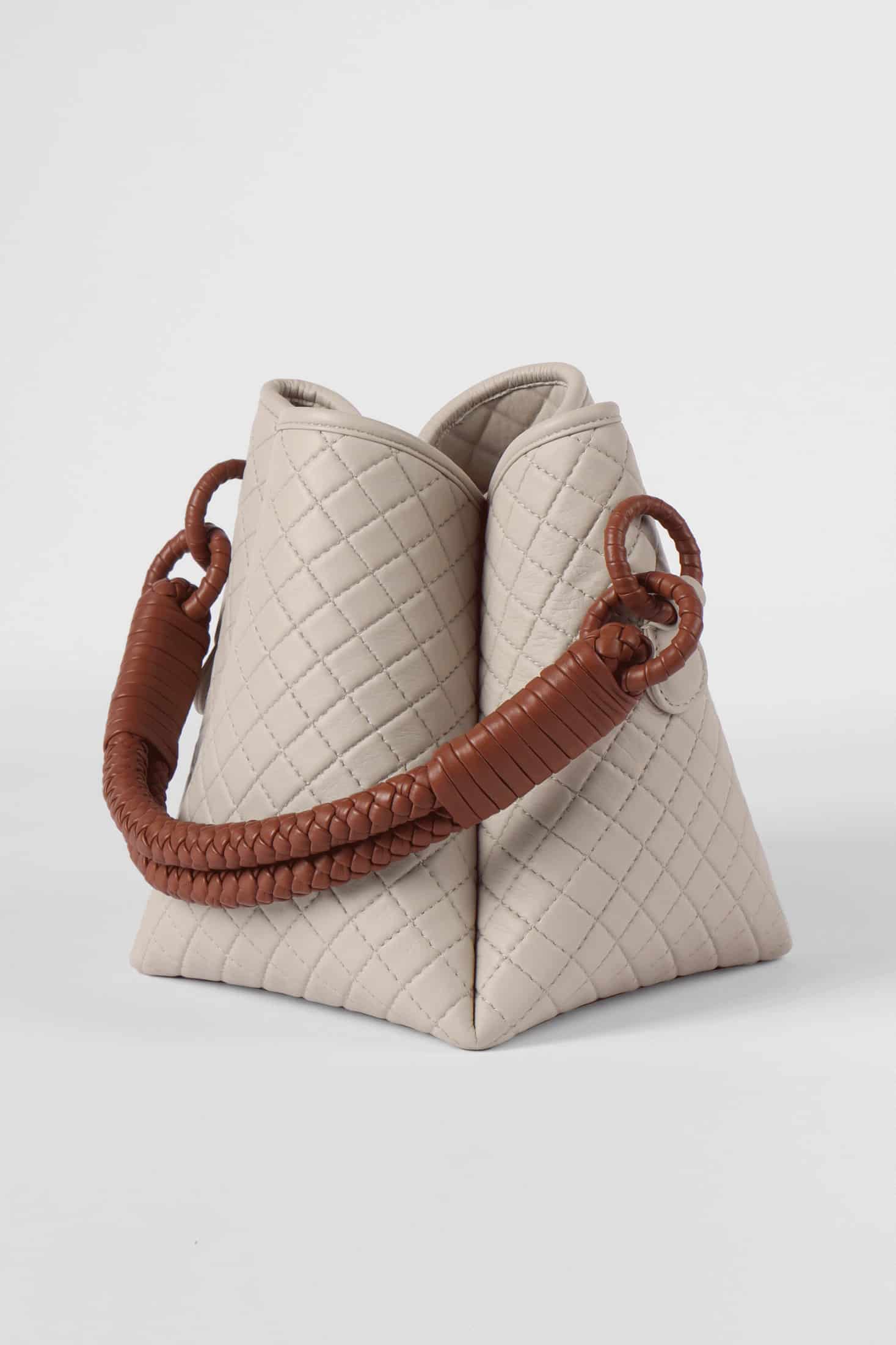 Tulip Bucket Bag, Off-white & Brandy - miniatura 3