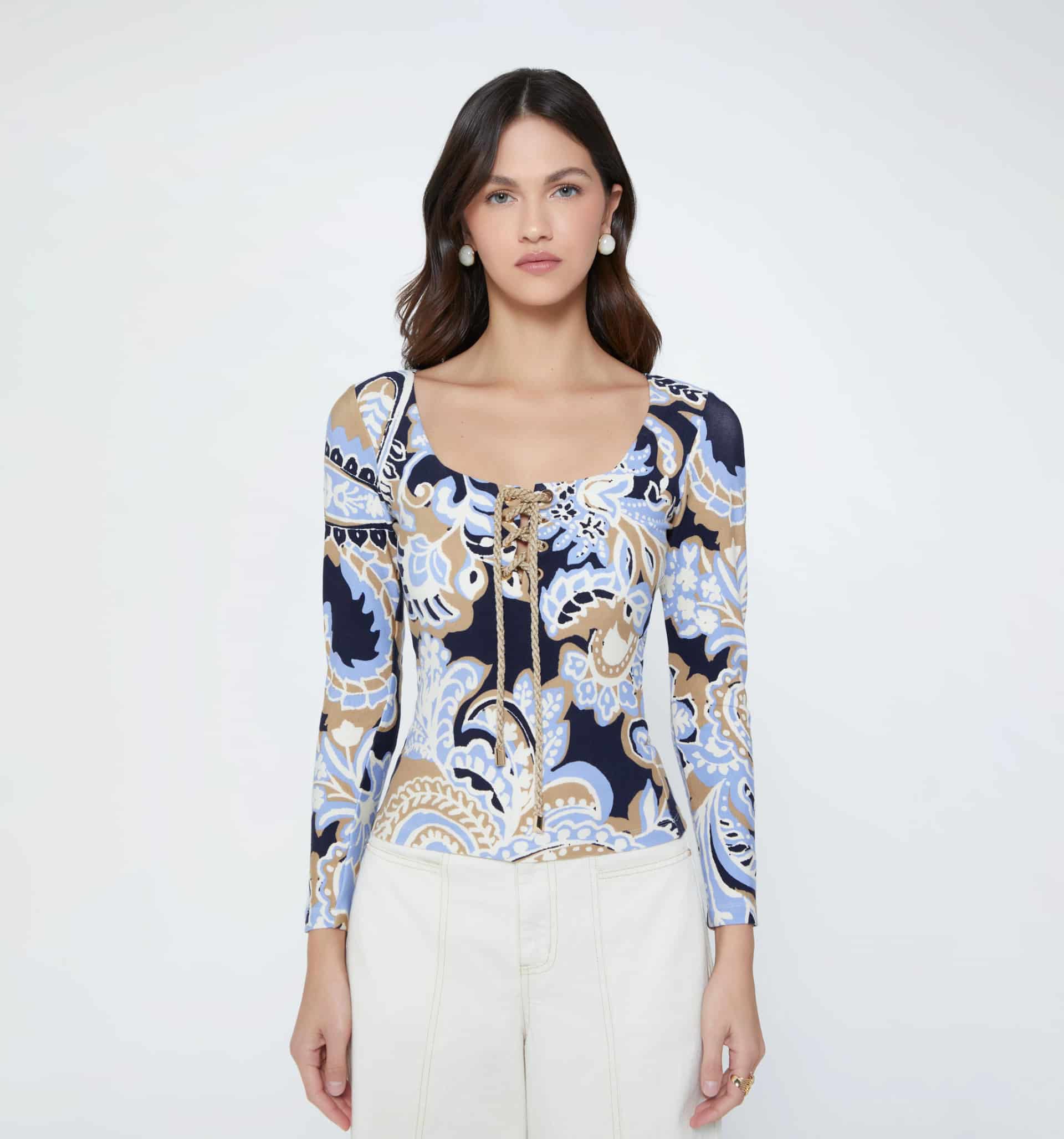 Blusa  escote cuadrado - miniatura 2