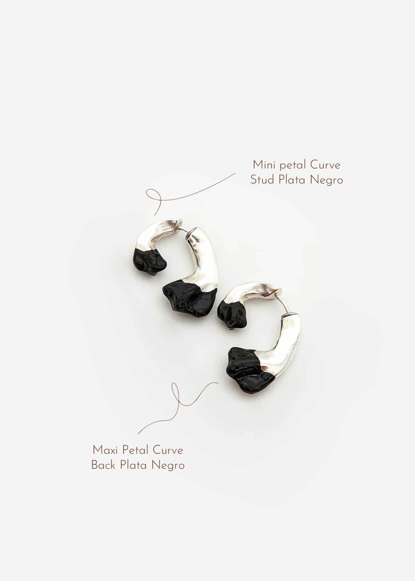 Mini Petal Curve Stud Plata Negro - miniatura 4