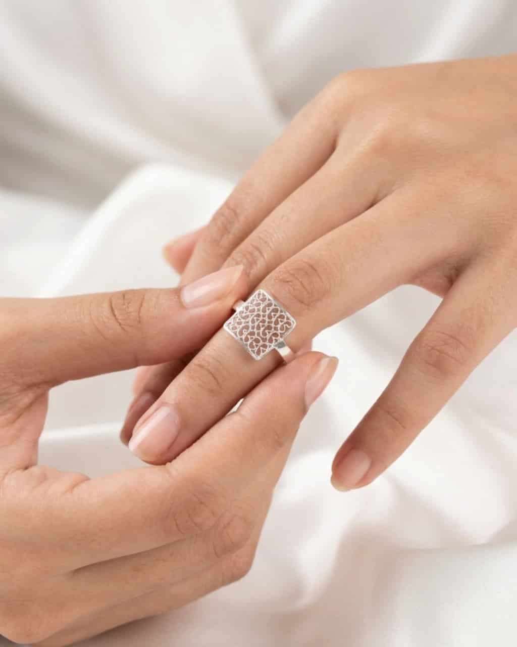 Anillo Cuadrado en Plata Filigrana - miniatura 3