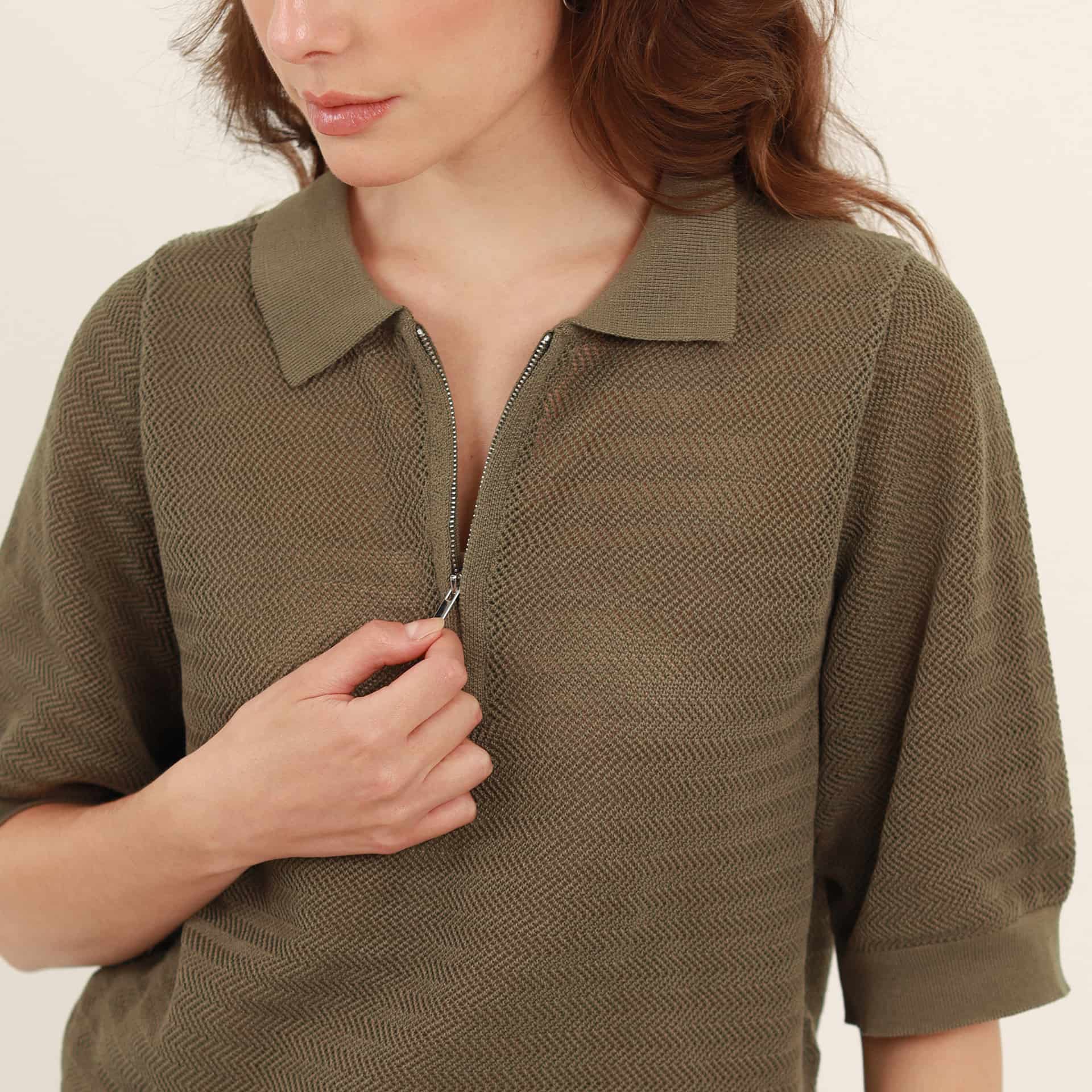 Sweater cuello polo manga corta con textura - miniatura 14