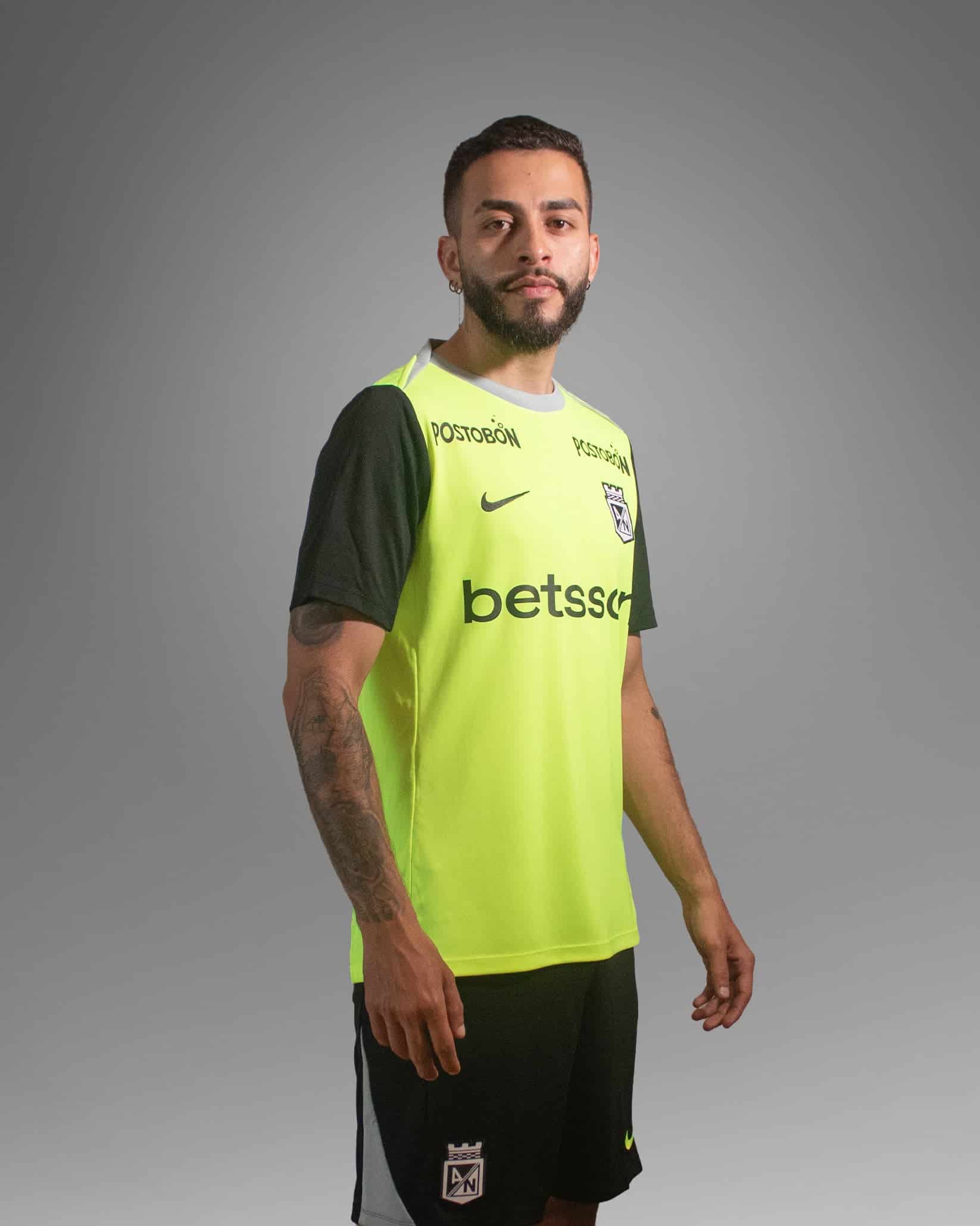 CAMISETA ENTRENO NEON NIKE 2026 HOMBRE - miniatura 1