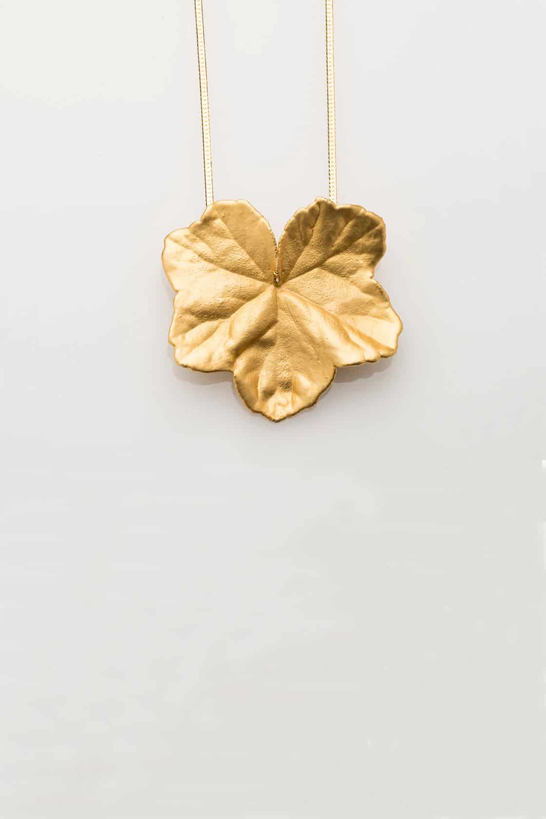 GERANIUM NECKLACE - miniatura 1
