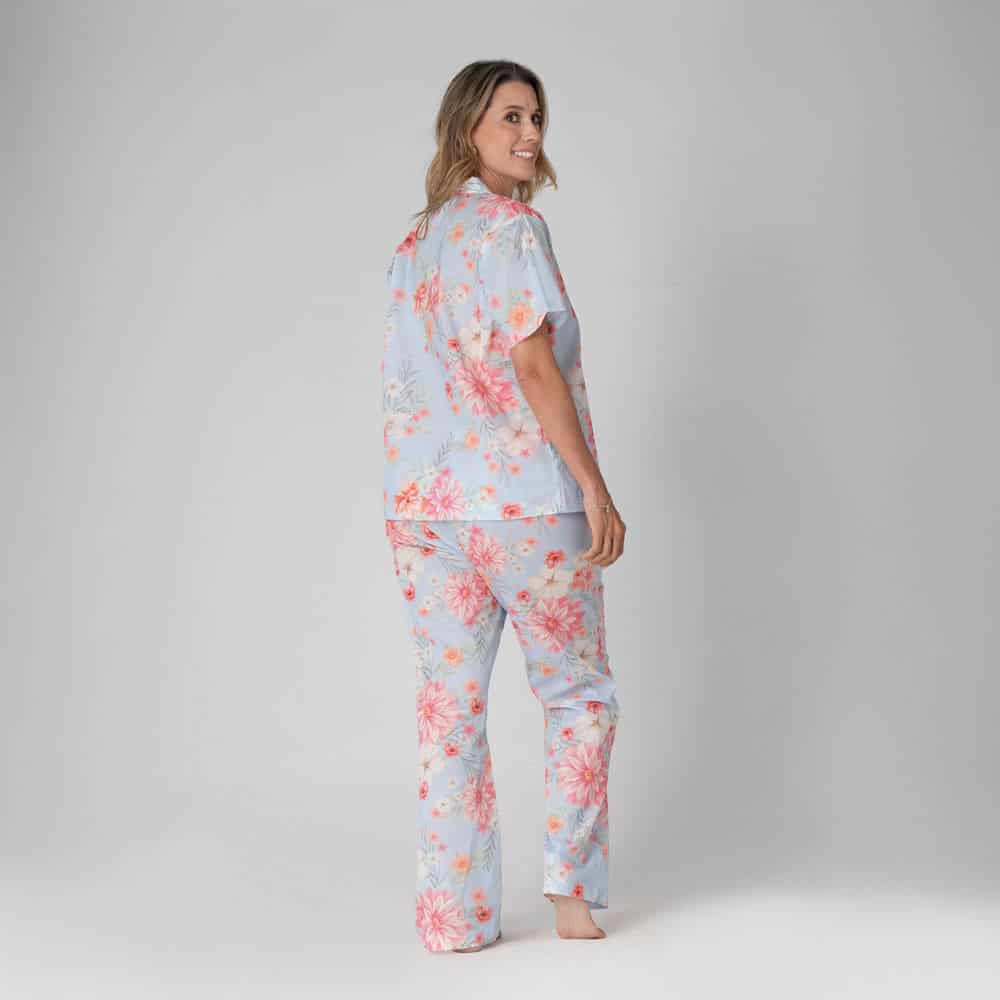 Conjunto de Pijama Pantalón Largo Flores. - miniatura 2