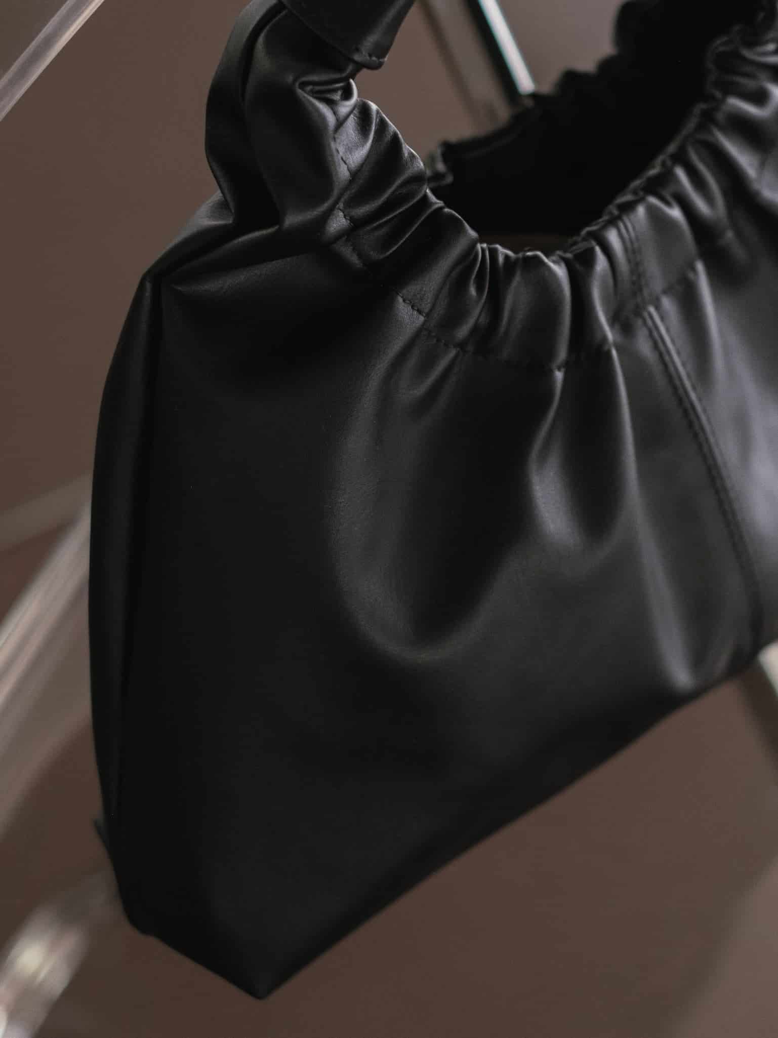 THE DAILY POUCH BAG  - BLACK - miniatura 5
