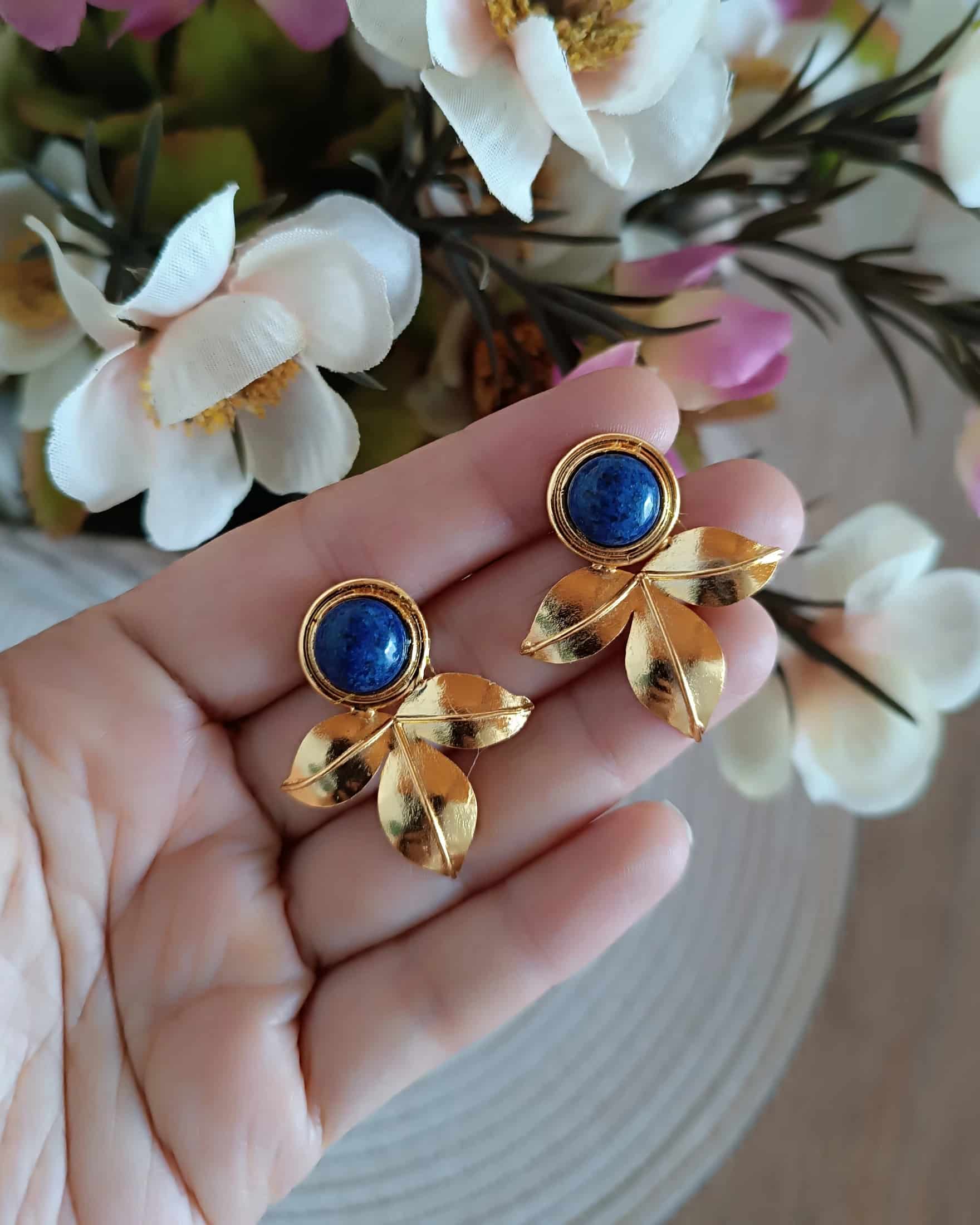 Aretes topos tres pétalos Andi piedra Lapislázuli - miniatura 5