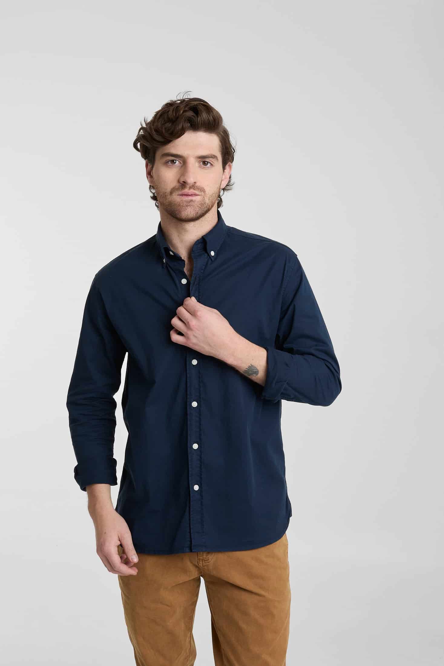 Camisa azul oscura - miniatura 2