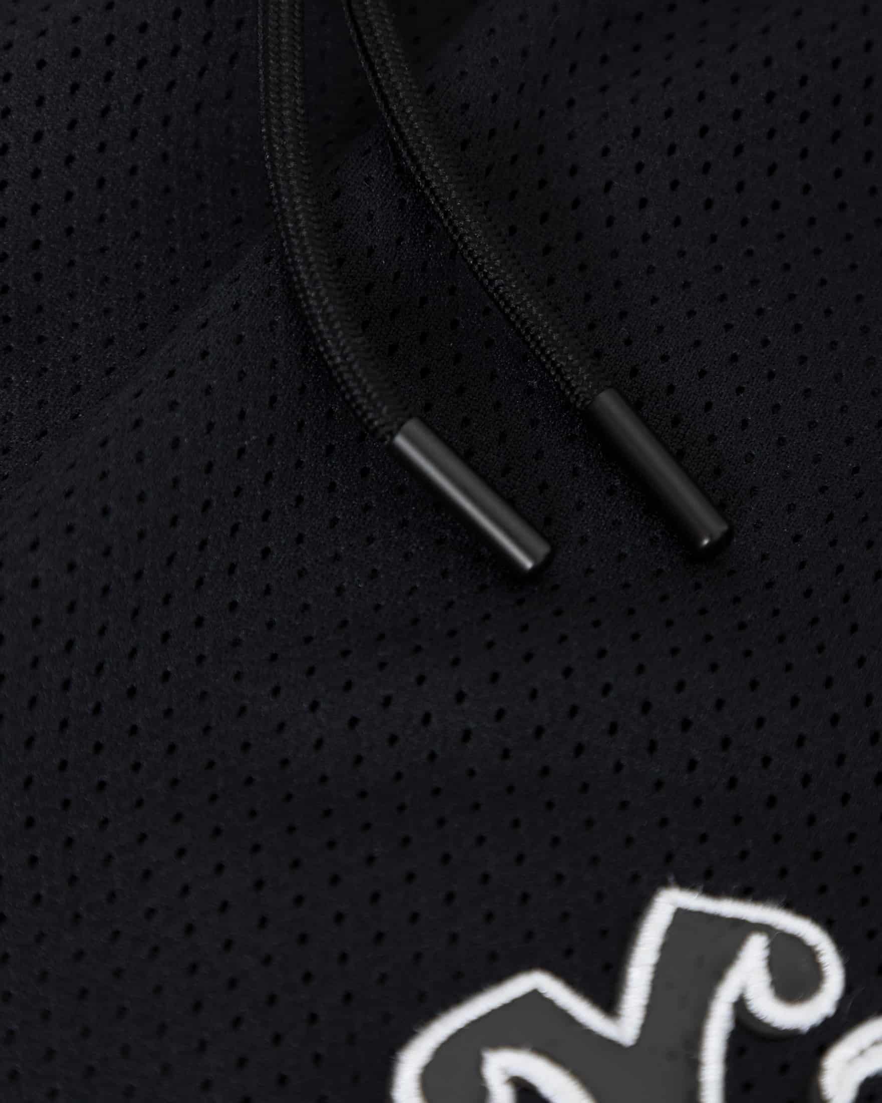 Line Embroidered UG Mesh Short Black - miniatura 4
