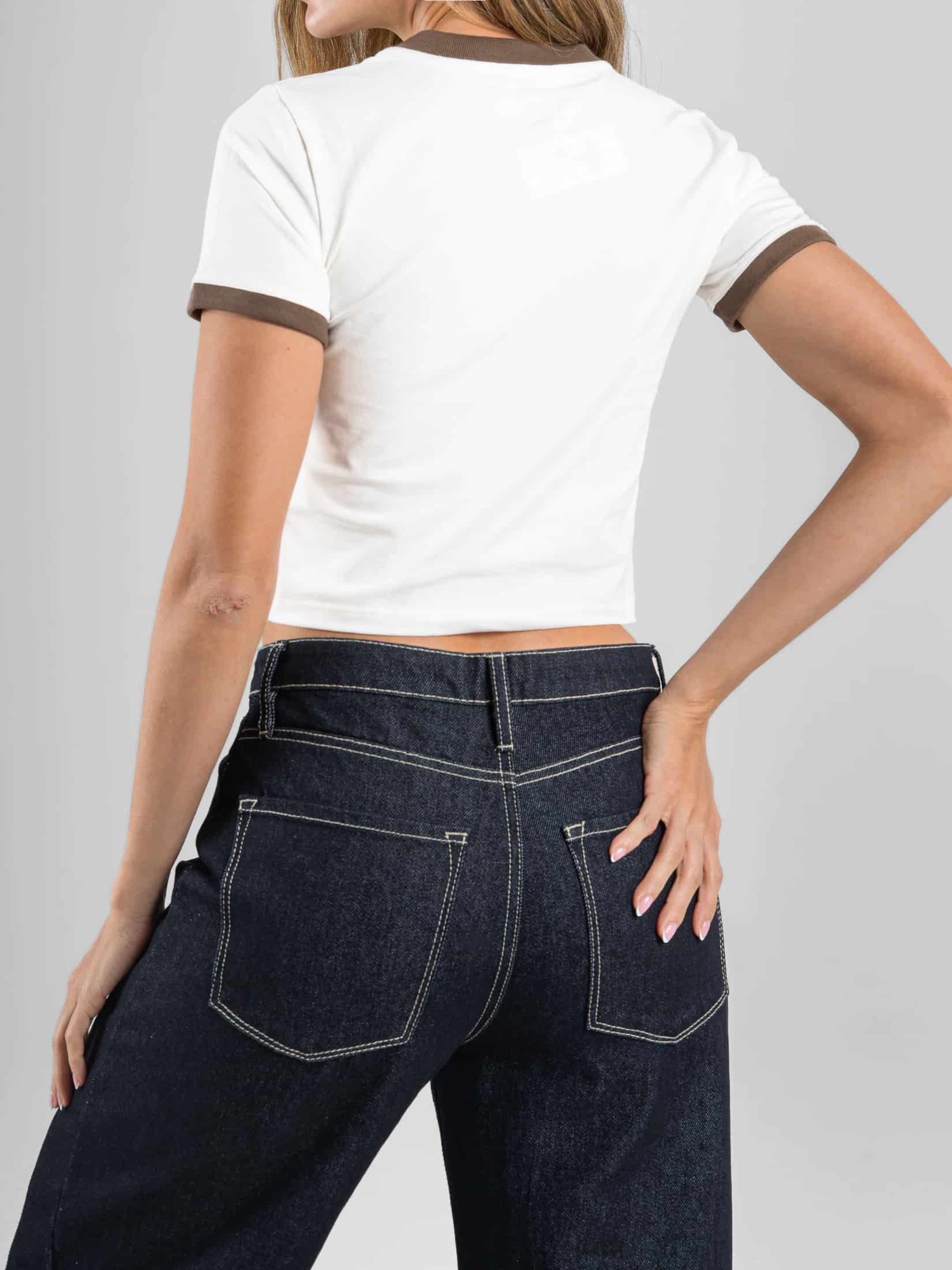 Ref: 0610709 T-shirt cropped, cuello redondo y manga corta, acabados con vivo combinado a contraste, tono crudo - miniatura 2