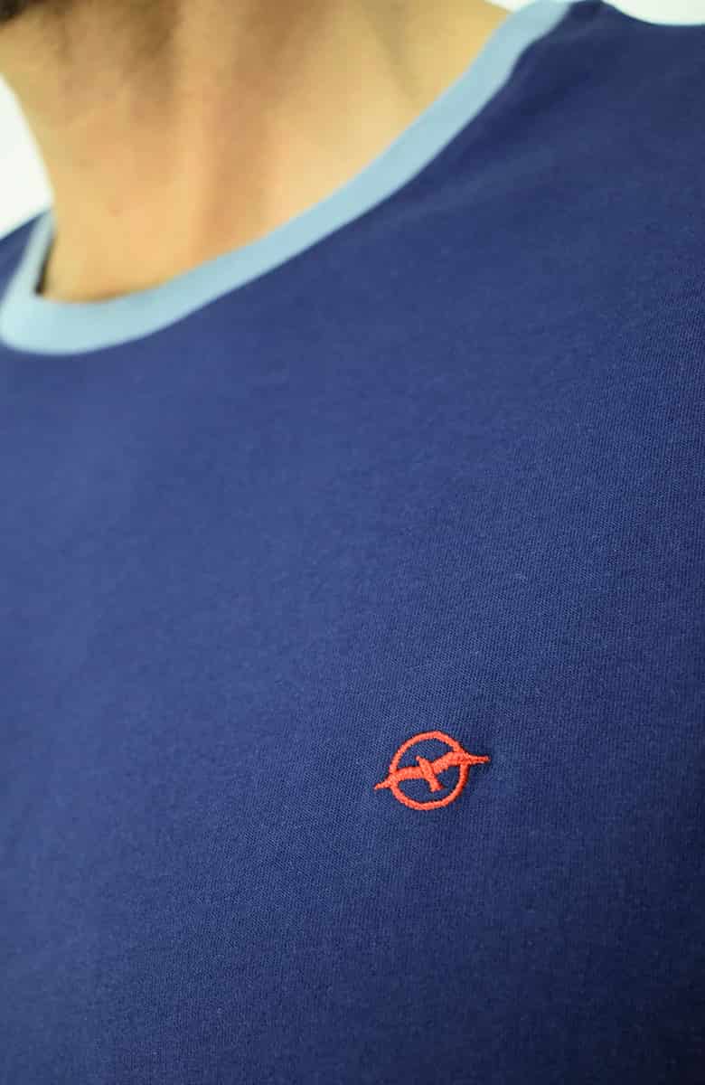 Camiseta cuello en contraste Azul Para Hombre - miniatura 2
