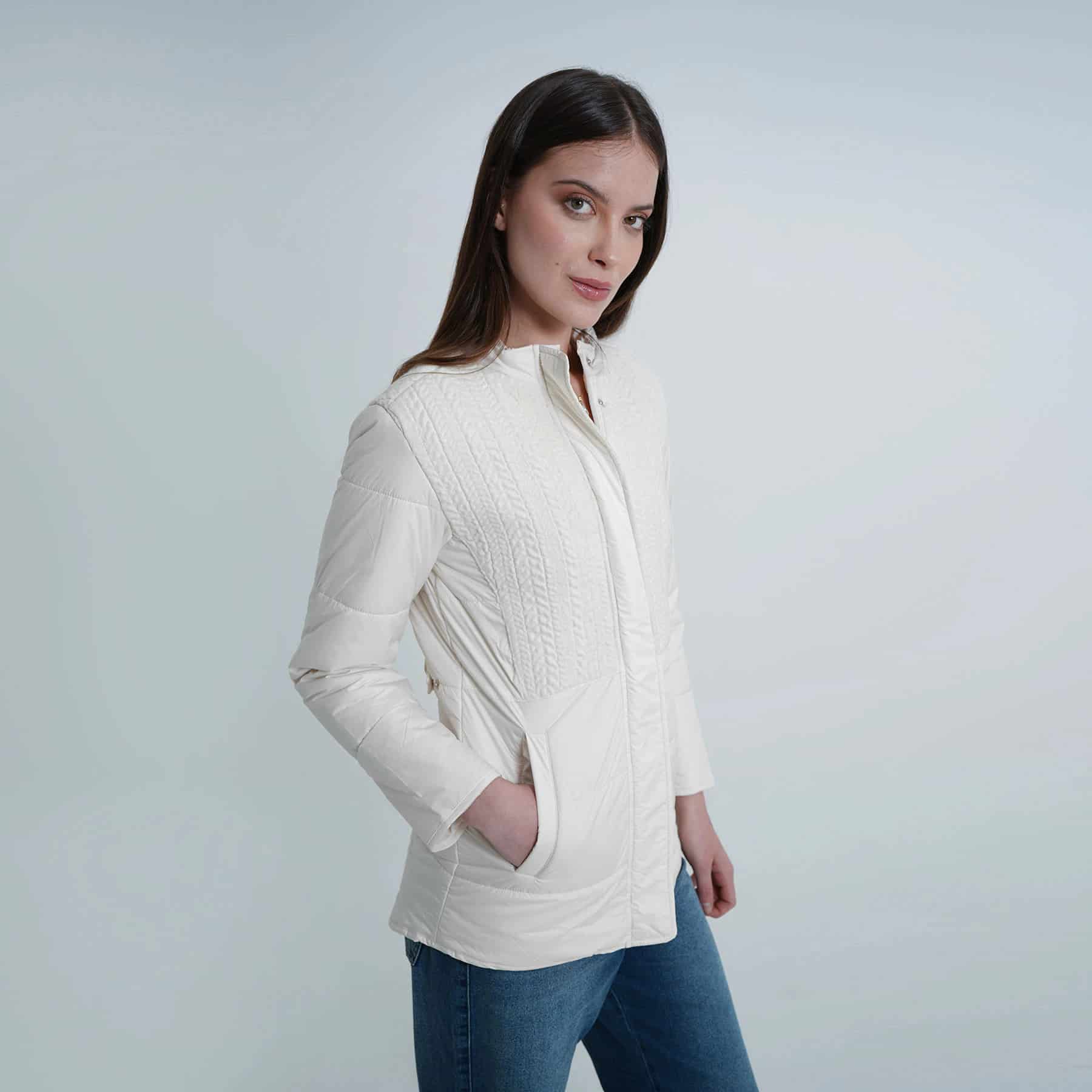 Chaqueta acolchada cuello alto con tejido - miniatura 11