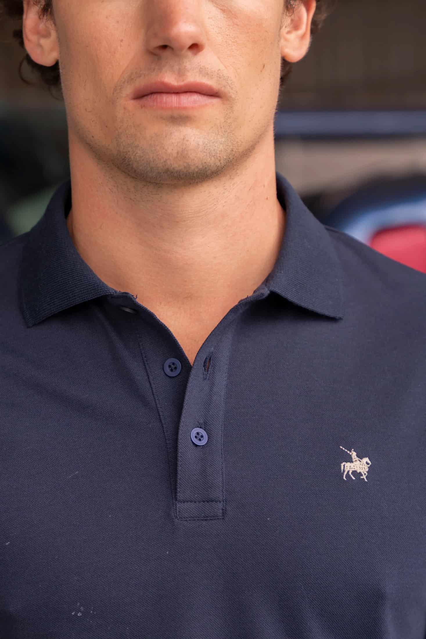 Camiseta Polo Basic Hombre Azul Oscuro - miniatura 3