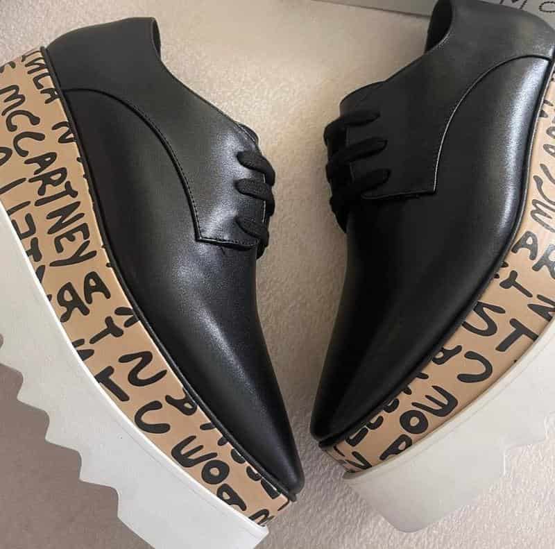 STELLA MCCARTNEY LETRAS EN NEGRO - miniatura 2