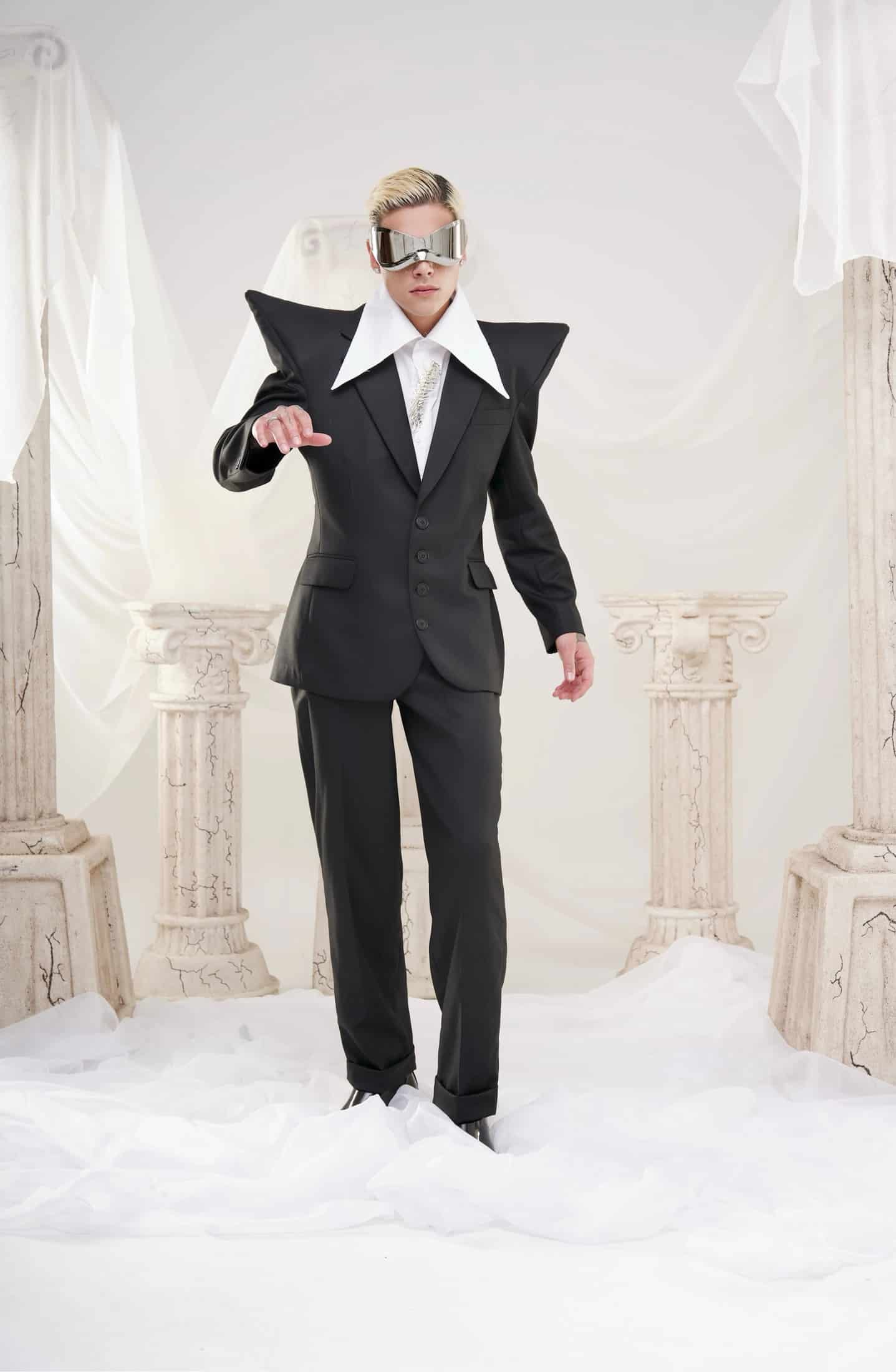 TRAJE VANGUARD - miniatura 1