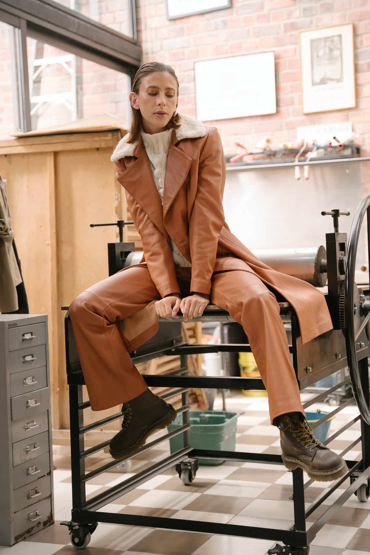 MIA MAXI SHEEPSKIN NECK TRENCH COAT - miniatura 3