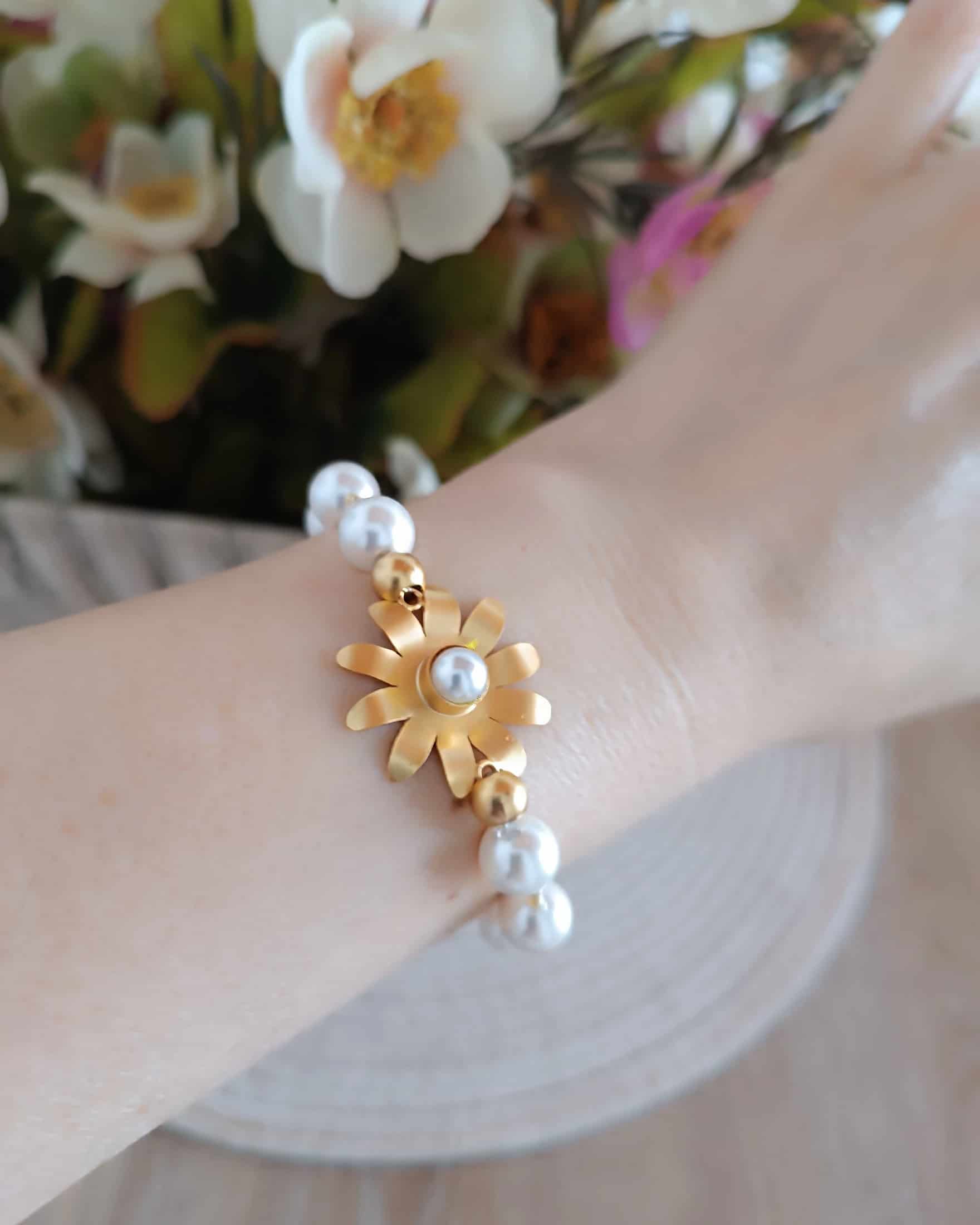 Pulsera de perlas Shell y flor Margarita - miniatura 4