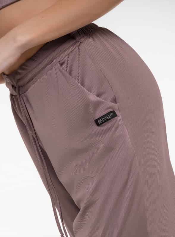 Pantalón casual en tela rib - PRECIO ESPECIAL - miniatura 2