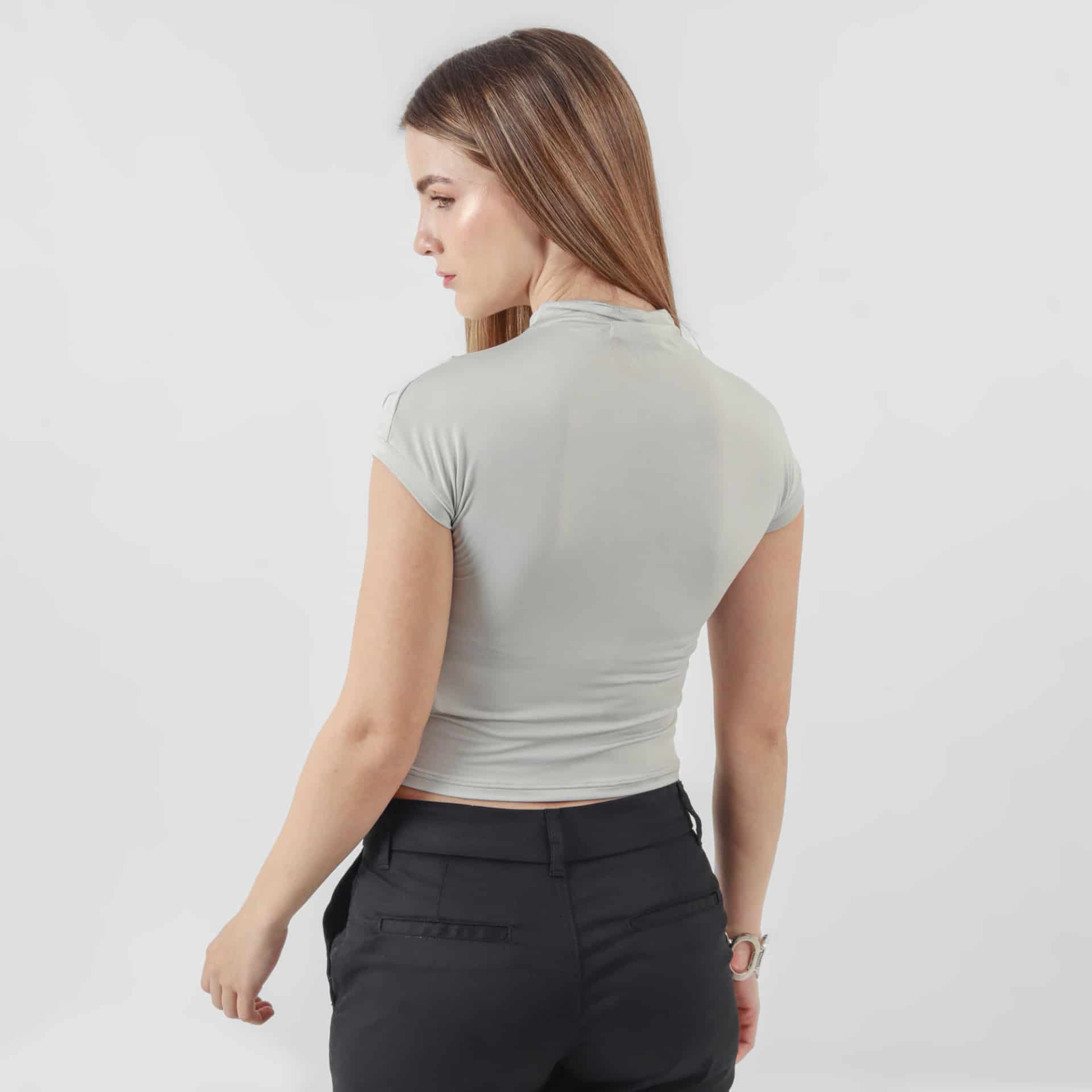 Camiseta básica cuello alto manga sisa rodada - miniatura 8