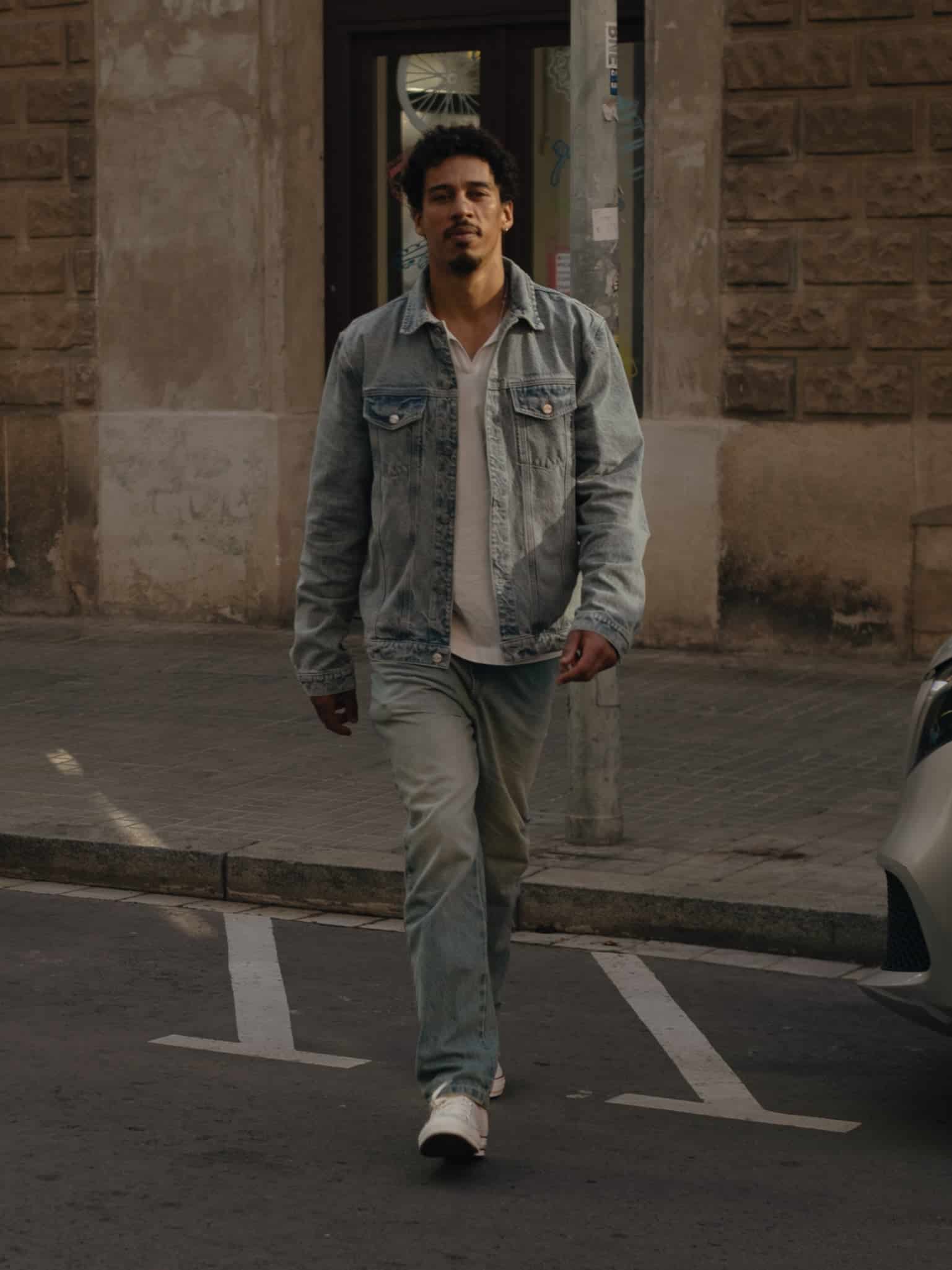 DENIM OVERSIZED JACKET - DIRTY CLEAR BLUE - miniatura 2