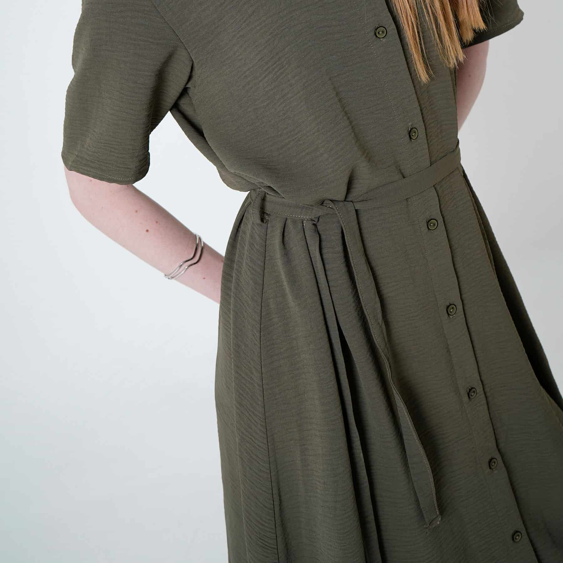 Vestido camisero midi con lazo para ajustar en cintura - miniatura 2