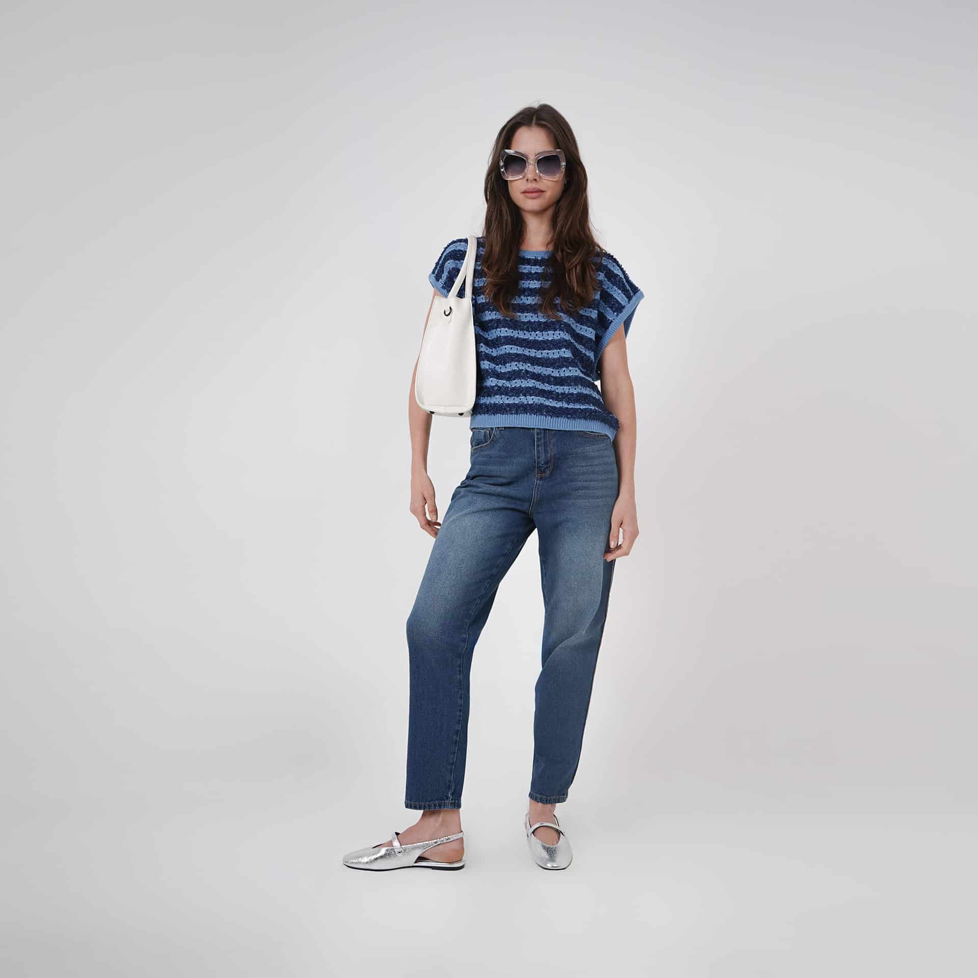 Sweater tipo chaleco oversize estampado - miniatura 4