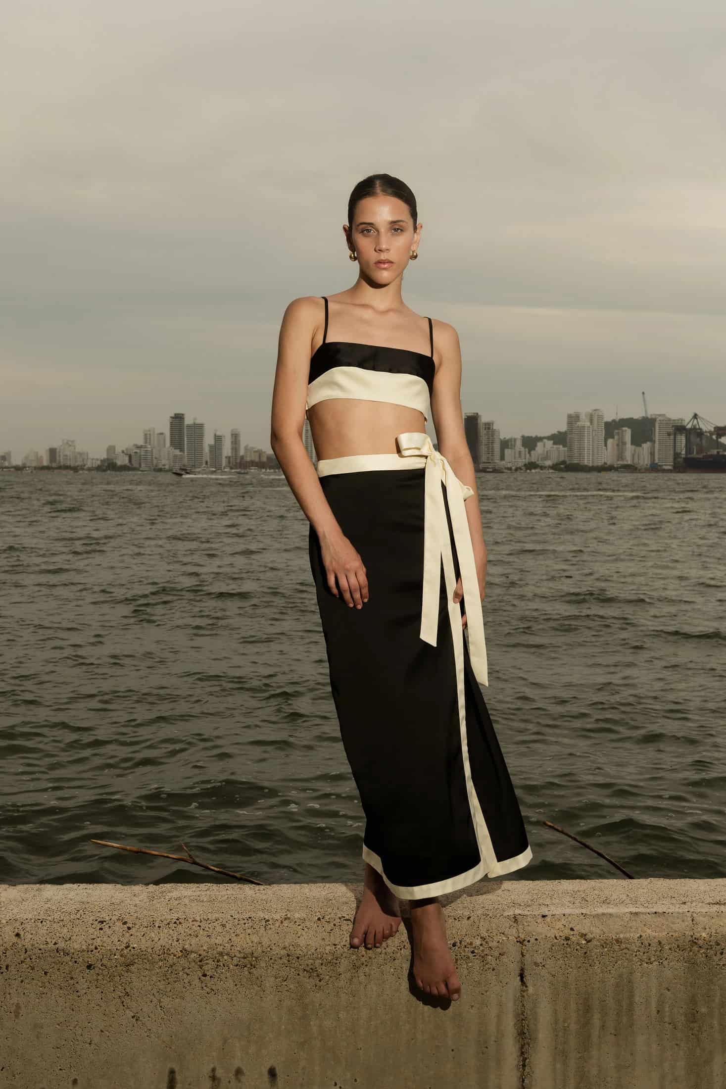 ANNA TOP - BLACK/IVORY - miniatura 1