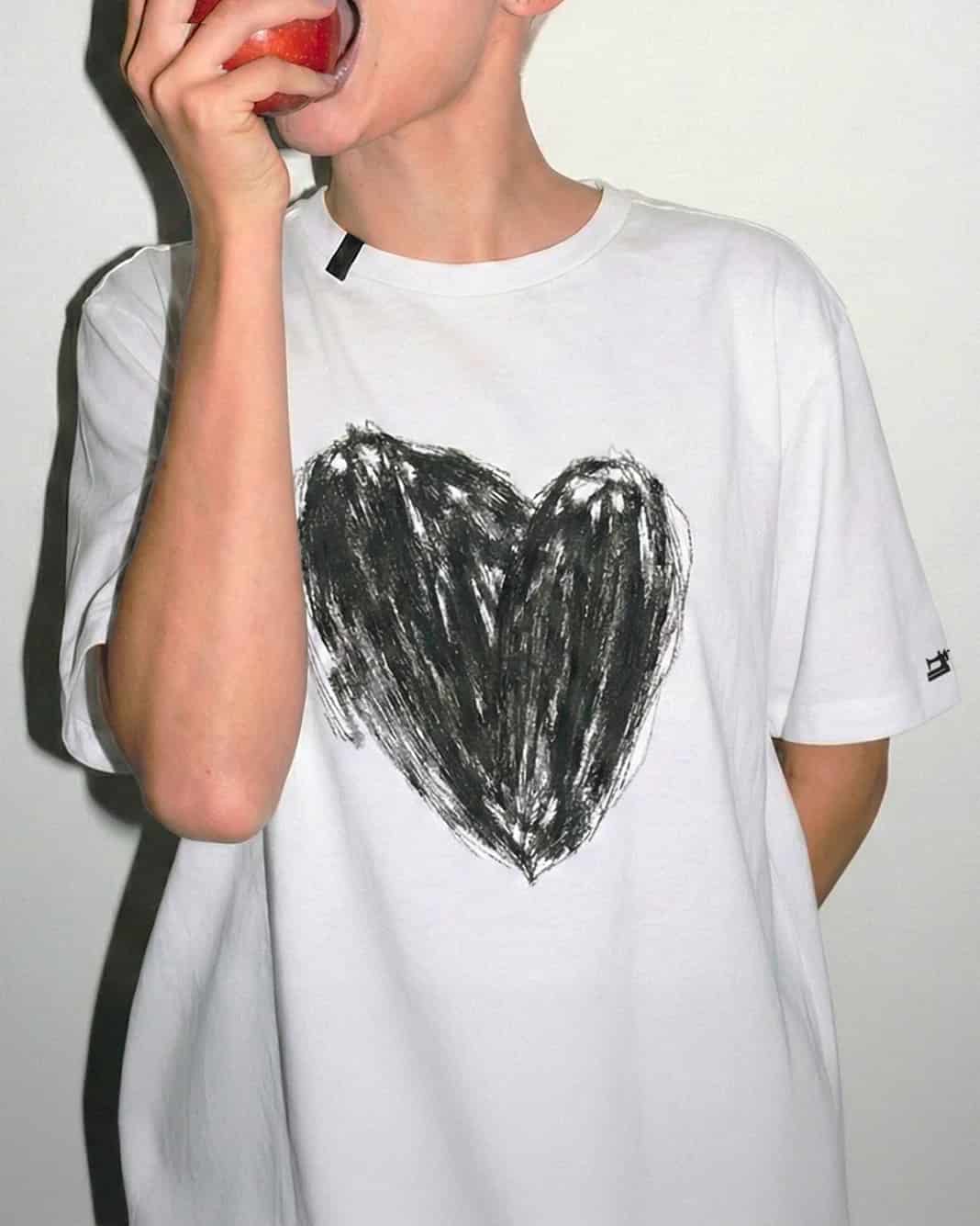 CAMISETA CORAZON - miniatura 2