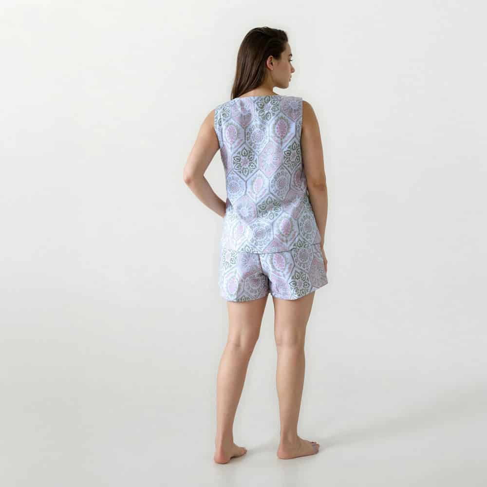 Conjunto de Pijama Short Jardines del Amanecer. - miniatura 2