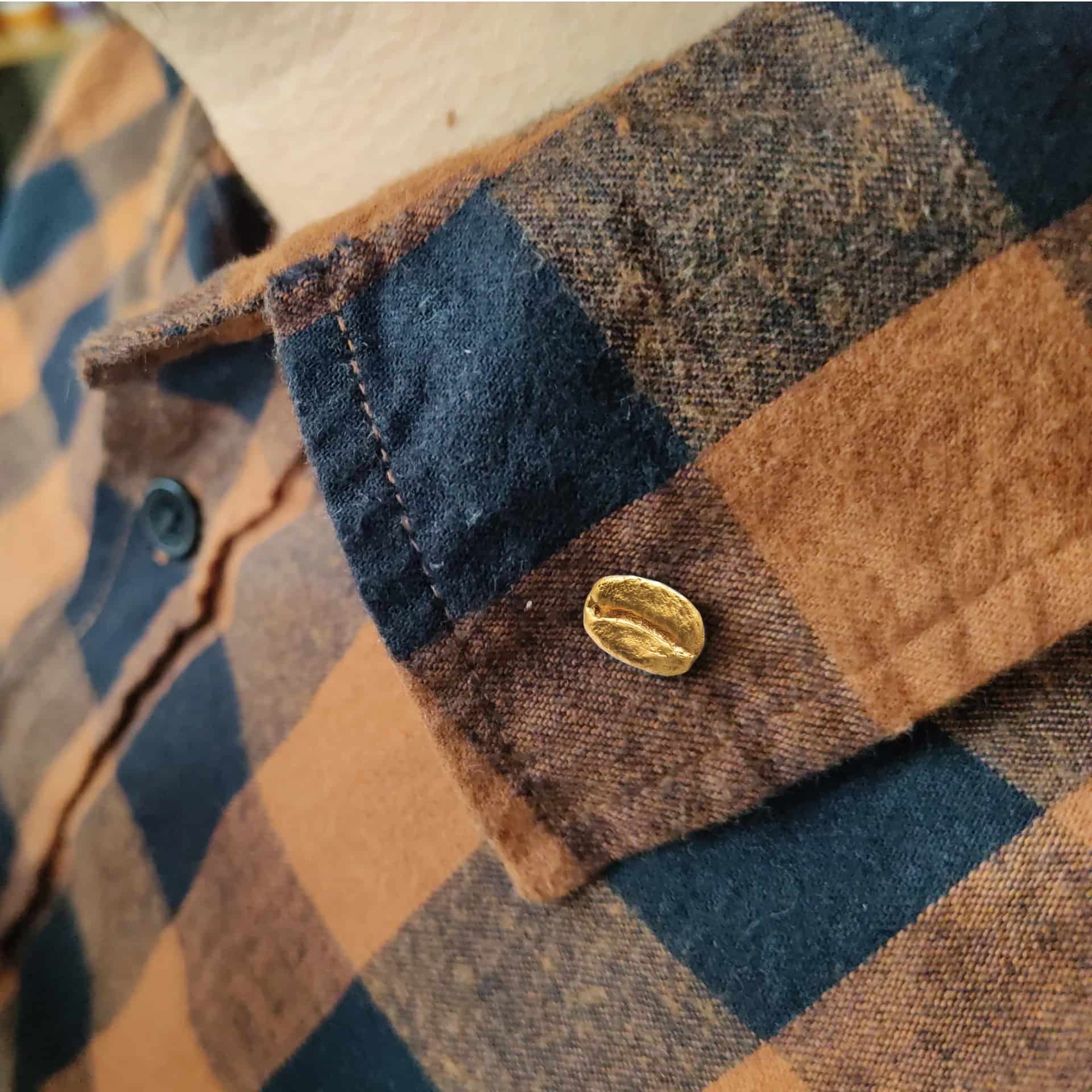 Pin Café Caturra en plata con baño de oro - miniatura 2