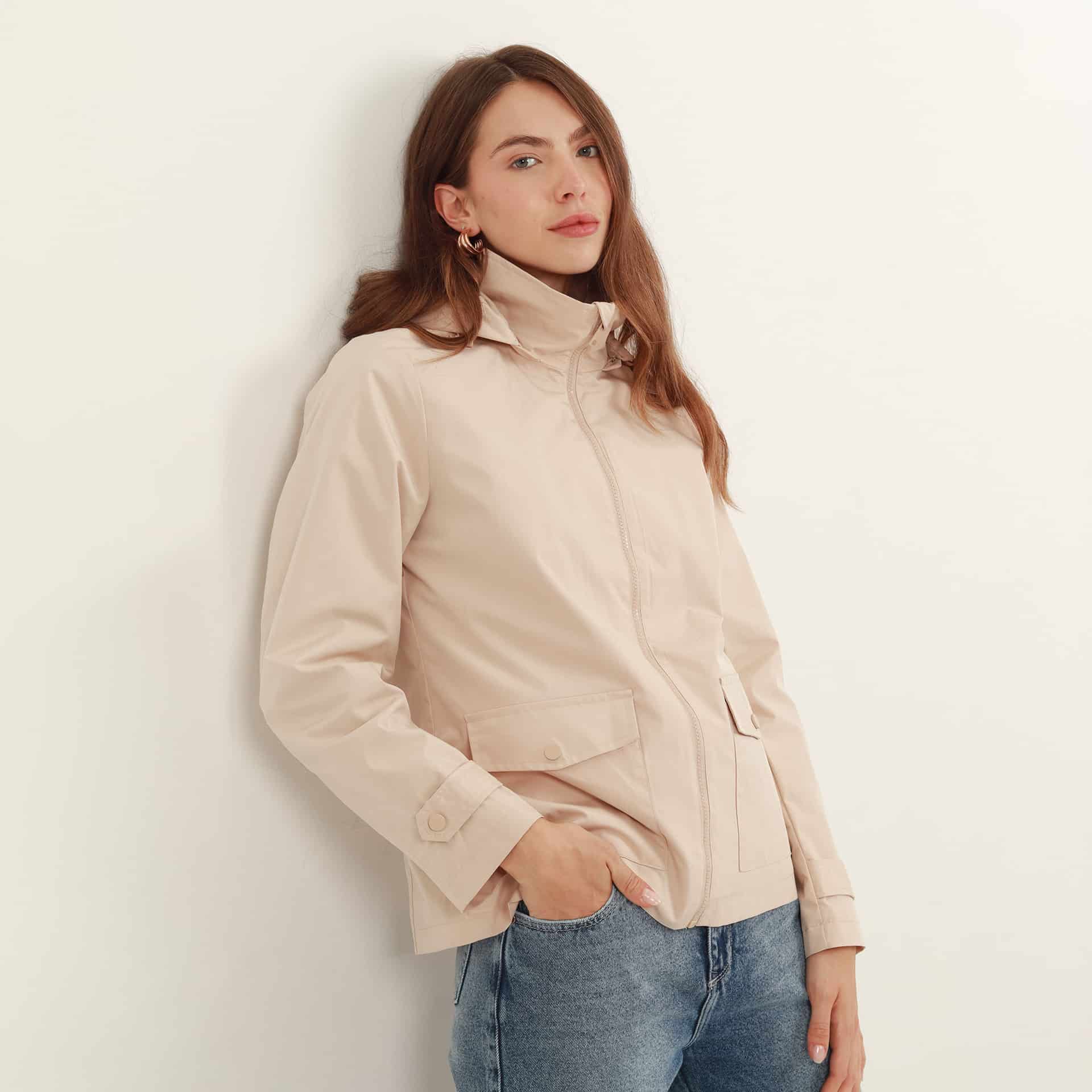 Chaqueta Ligera De Diseño Minimalista - miniatura 1