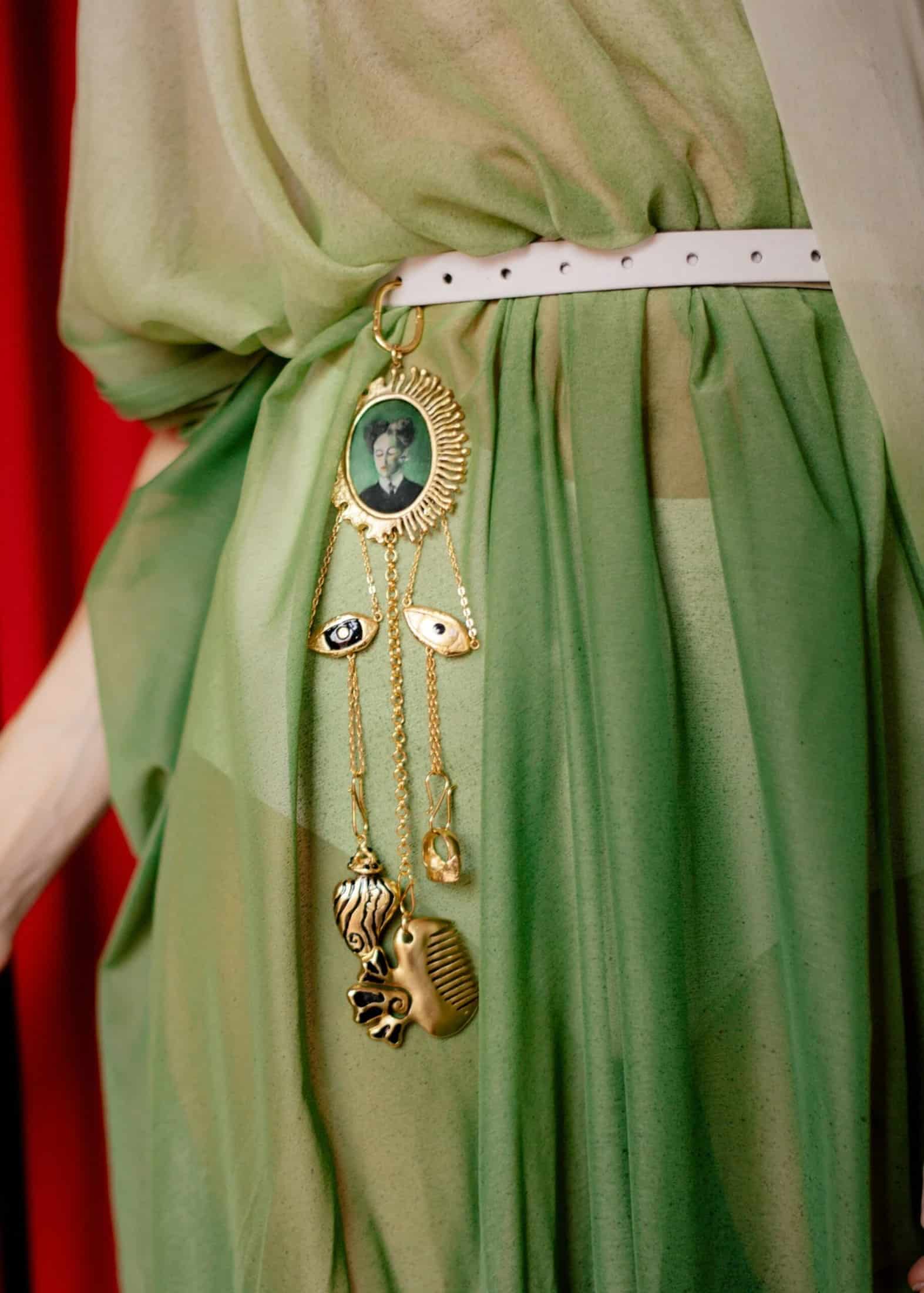 Chatelaine - miniatura 8