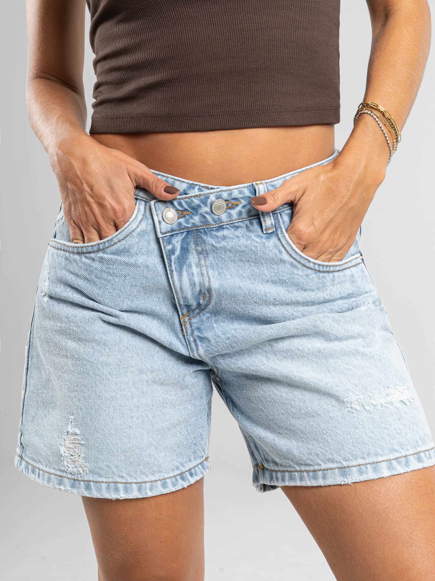 Ref: 066457 Short rígido, detalle en pretina, diseño cinco bolsillos, tono azul claro - miniatura 4