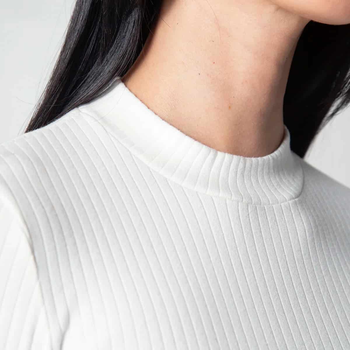 Blusa Cuello Alto Slim Amanda - miniatura 5