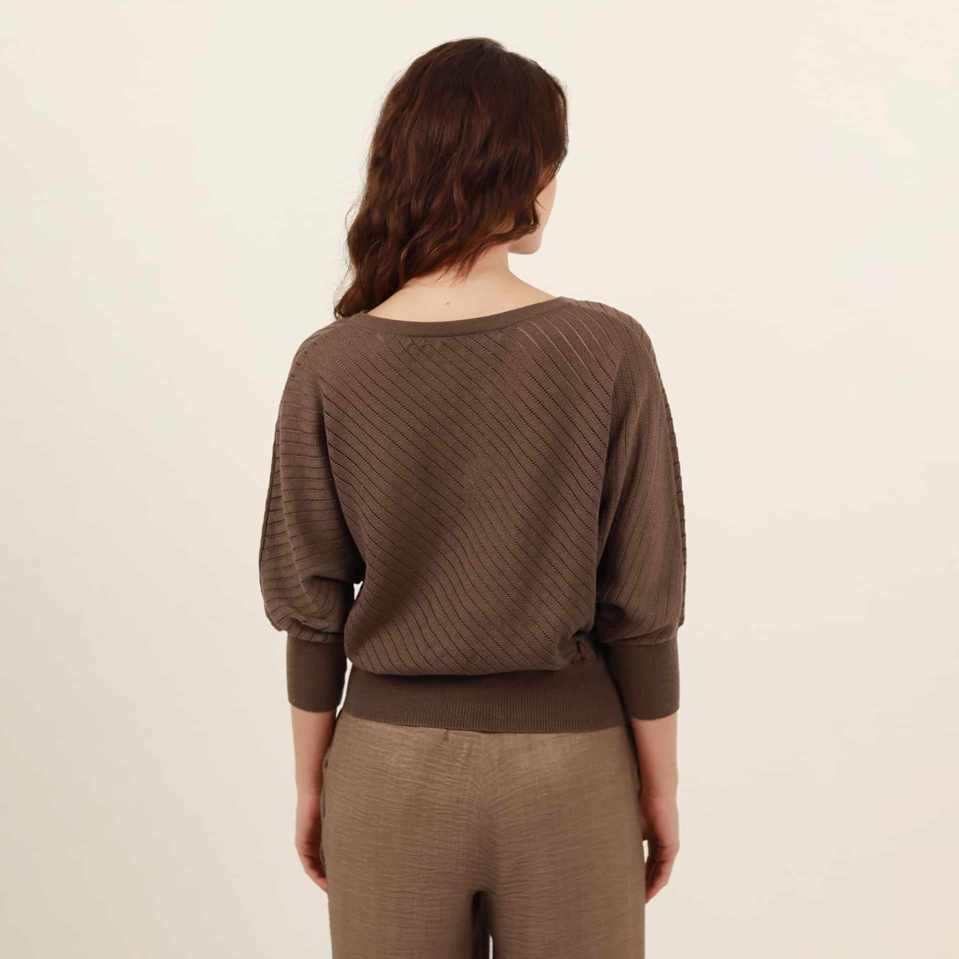 Sweater relajado cuello redondo manga amplia - miniatura 10