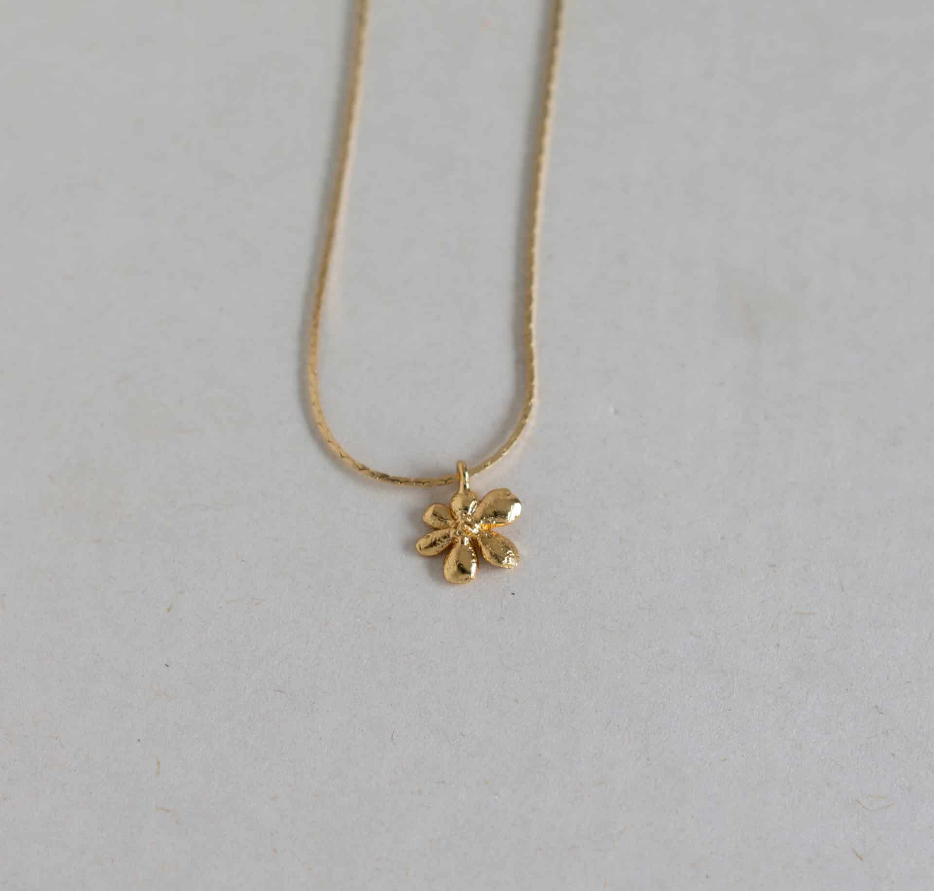 Collar Flor zanahoria - miniatura 1