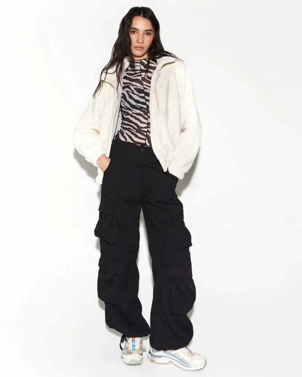 CREAM POLAR JACKET - miniatura 3
