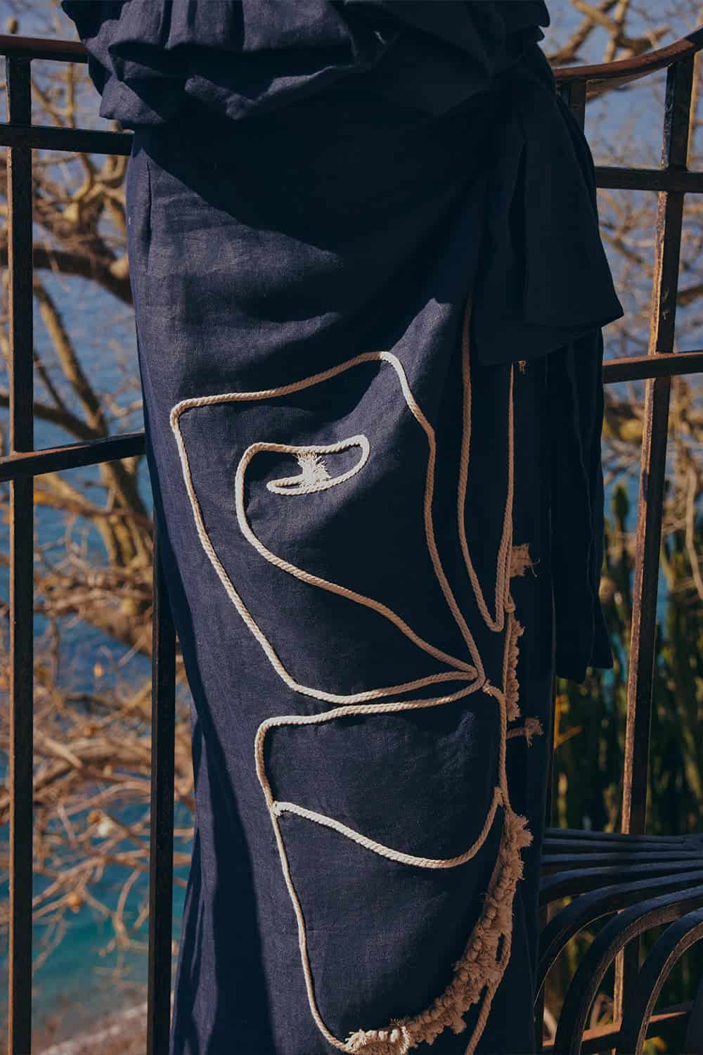 Falda Samoa con bordado Azul Navy lino - miniatura 1