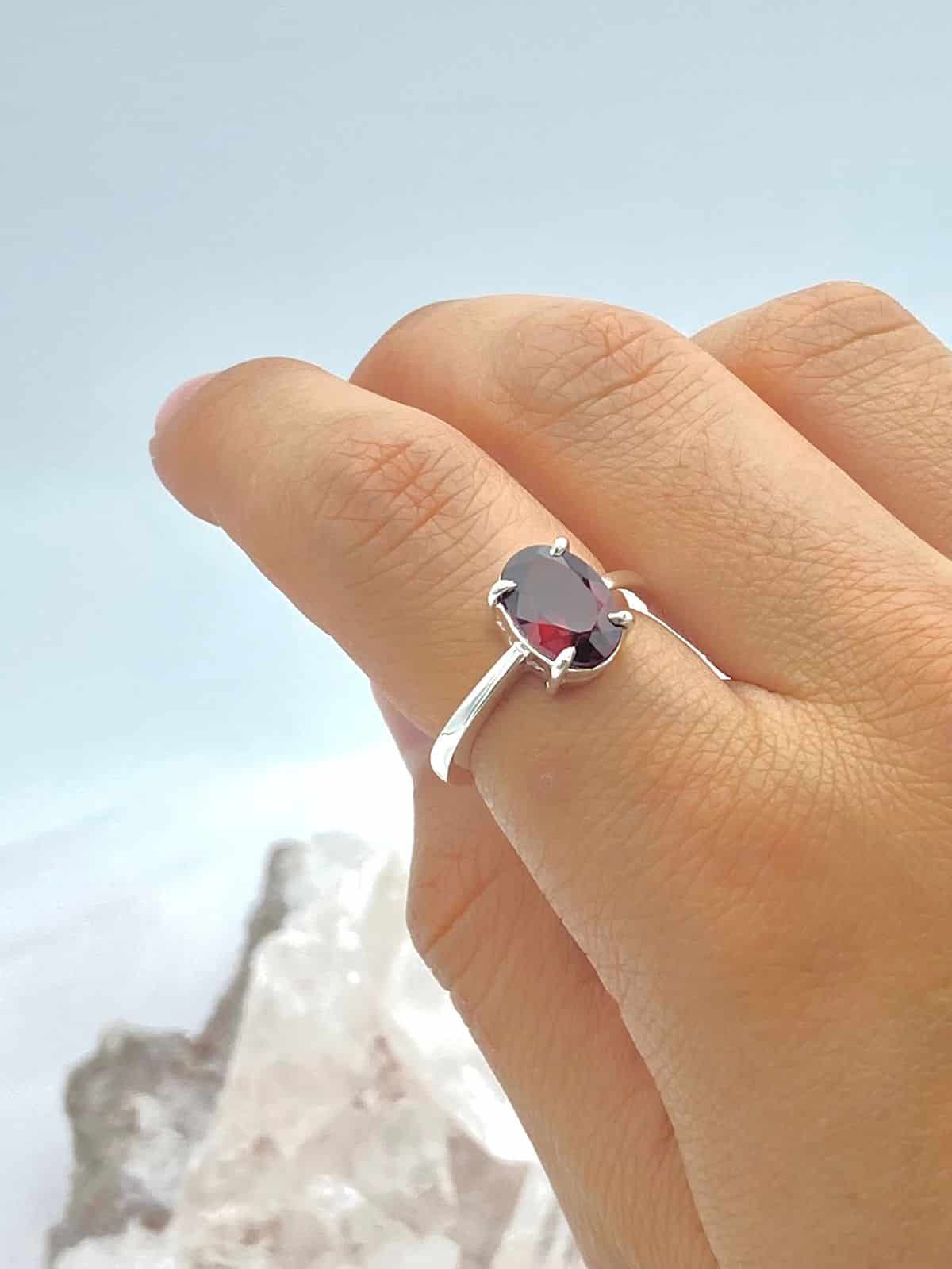 Anillo Granate ovalado - miniatura 2