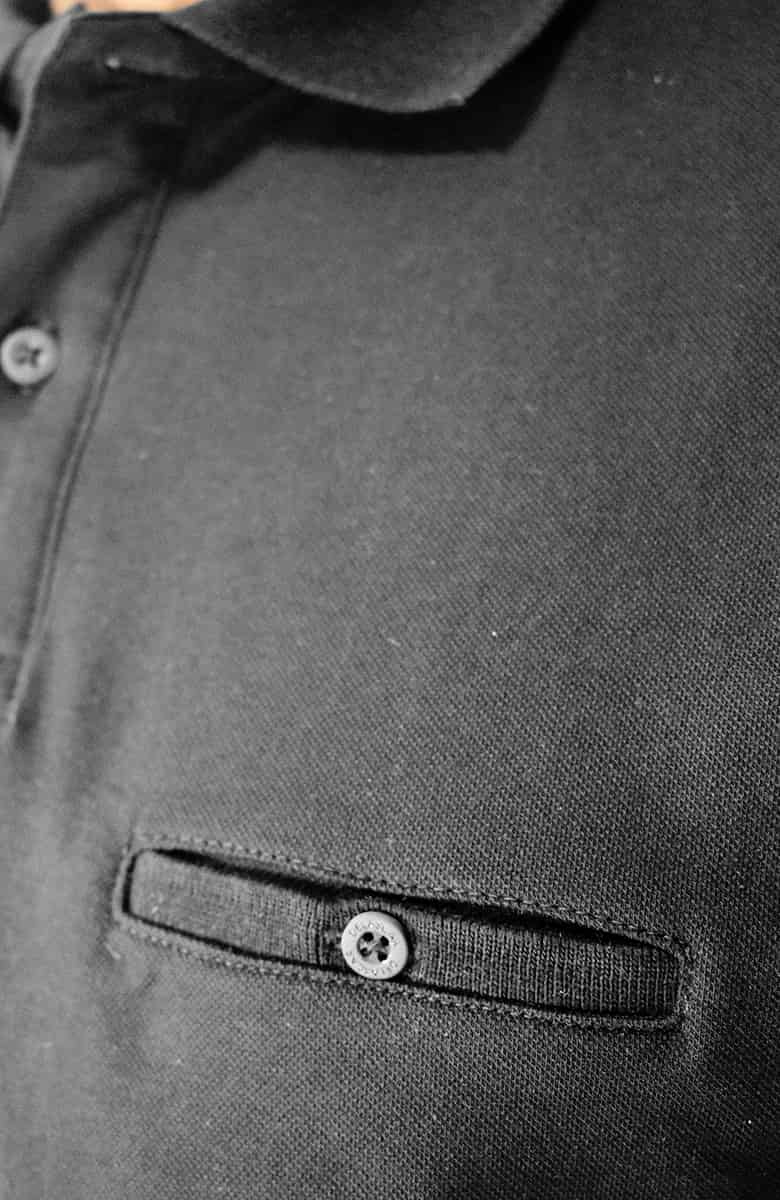 Camiseta Tipo Polo Negra para Hombre - miniatura 2