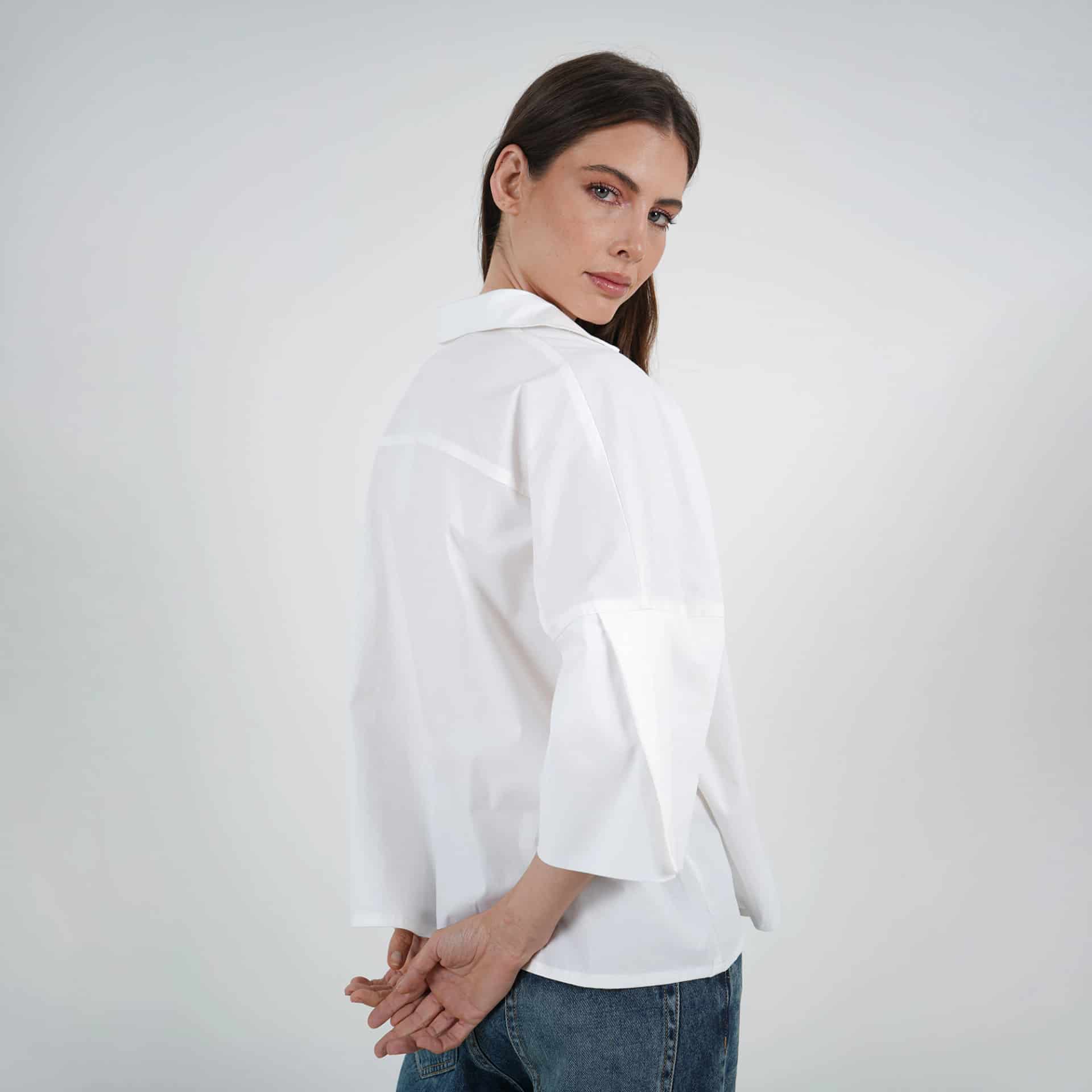 Blusa oversize abierta cuello camisero manga 3/4 - miniatura 3