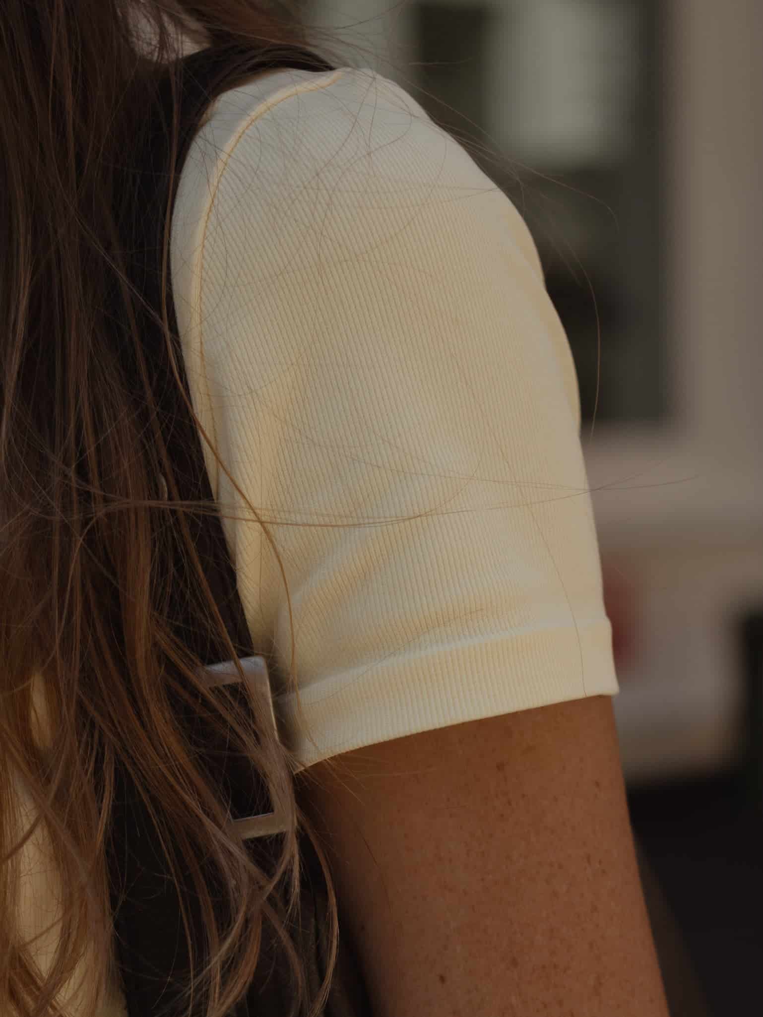 SEAMLESS SIMPLY TEE - CELESTIAL YELLOW - miniatura 13