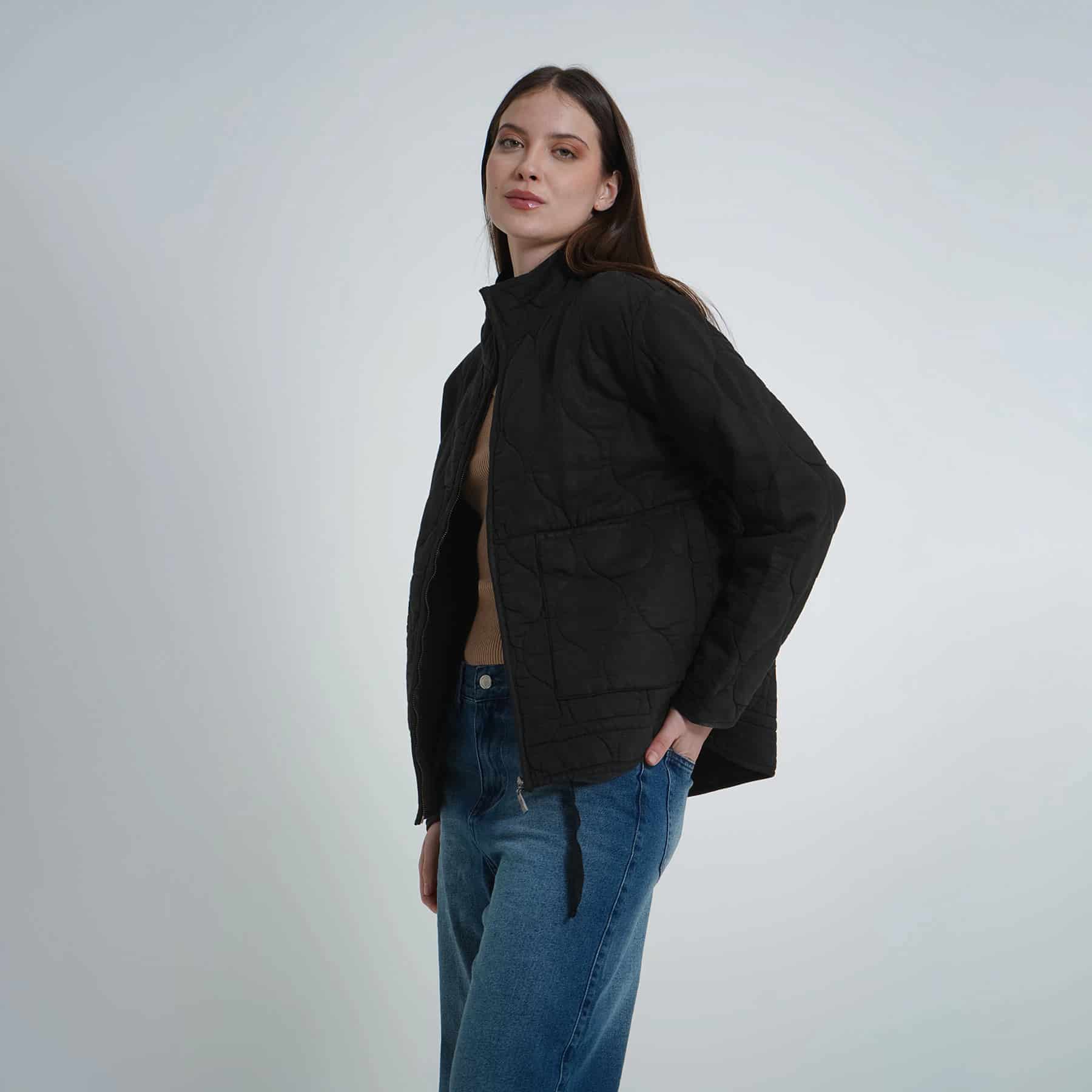 Chaqueta acolchada manga larga cuello alto con bolsillos de parche - miniatura 13