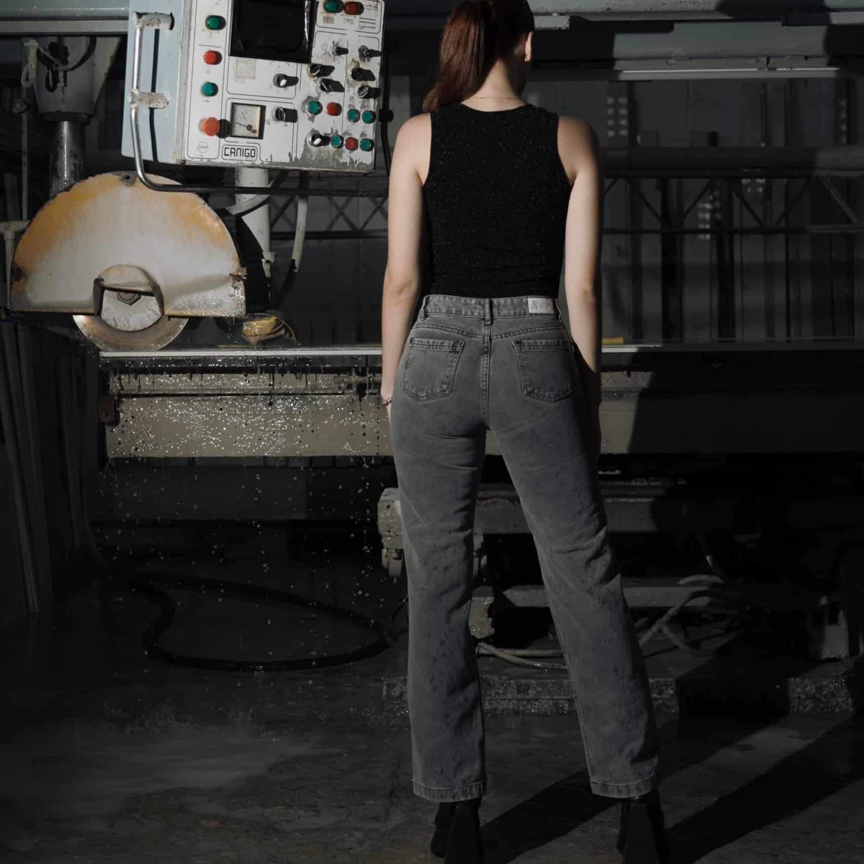 Gray Washed Jeans - miniatura 2