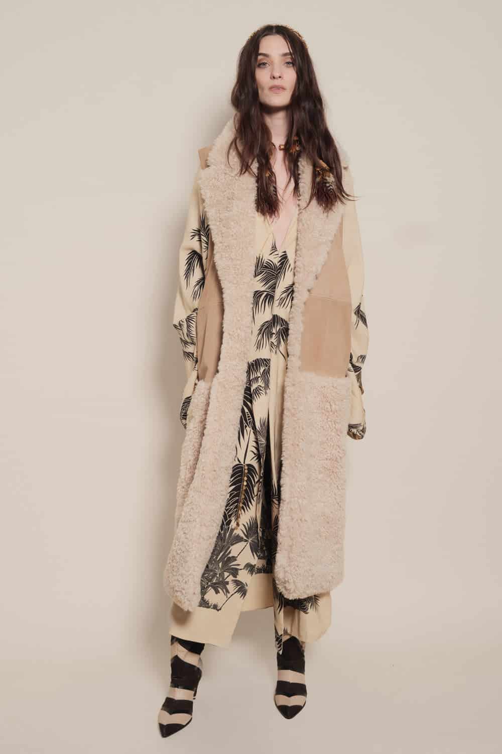 Socially Unconventional Vest - miniatura 2