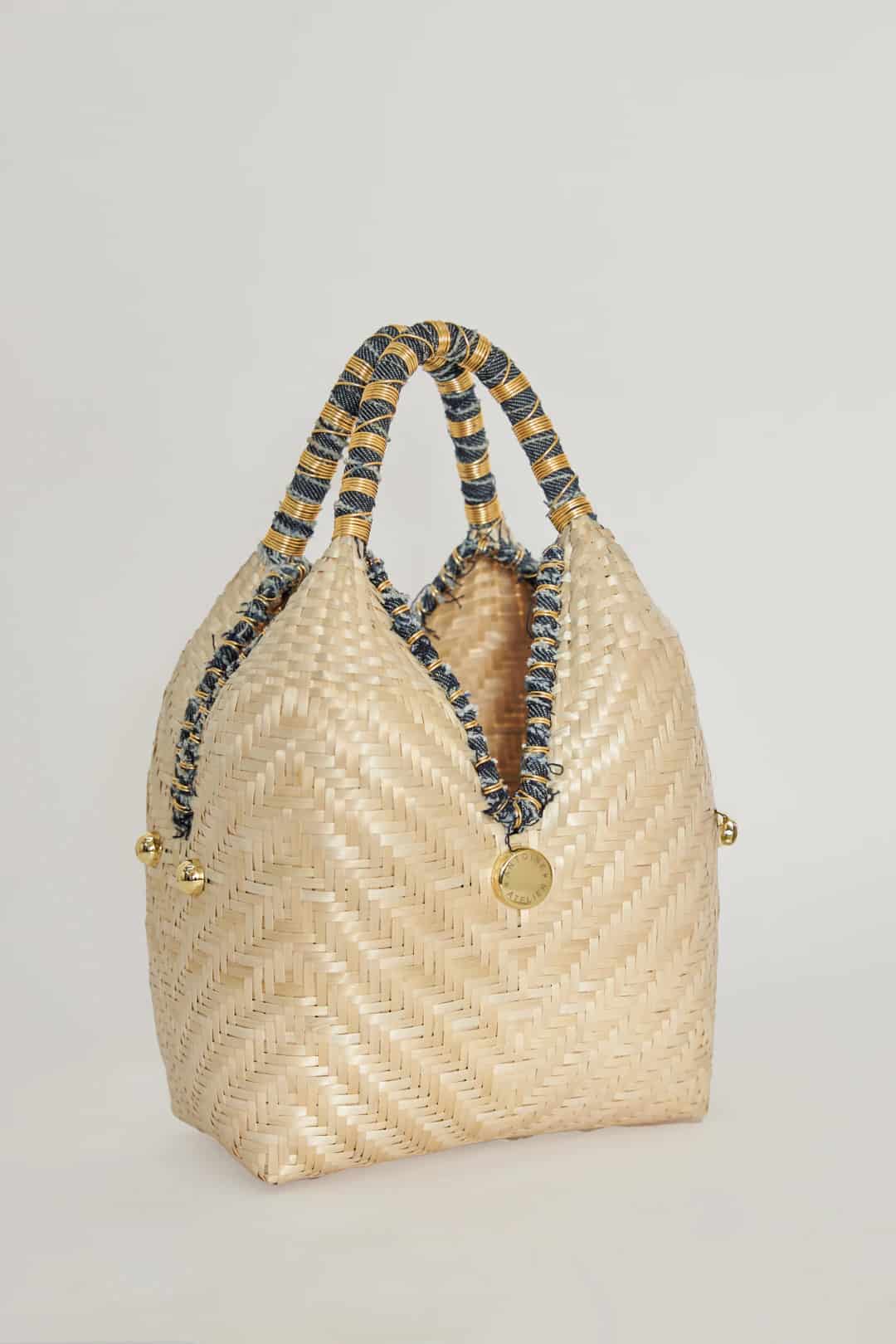 CARLY BAG DENIM DELUXE LIMITED EDITION NYFW X BLOOM RAUL PEÑARANDA - miniatura 2