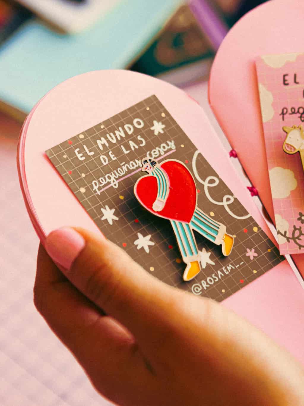 Pin e imán llevo mi corazón - miniatura 2