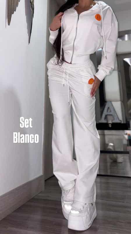 CONJUNTO HERMES ESTAMPADO DE CABALLO - miniatura 2