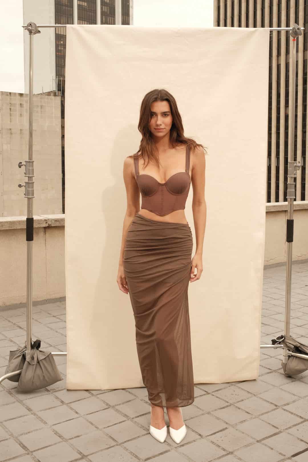 SET CROP TOP, FALDA & PANTY AISA ESPRESSO - miniatura 1